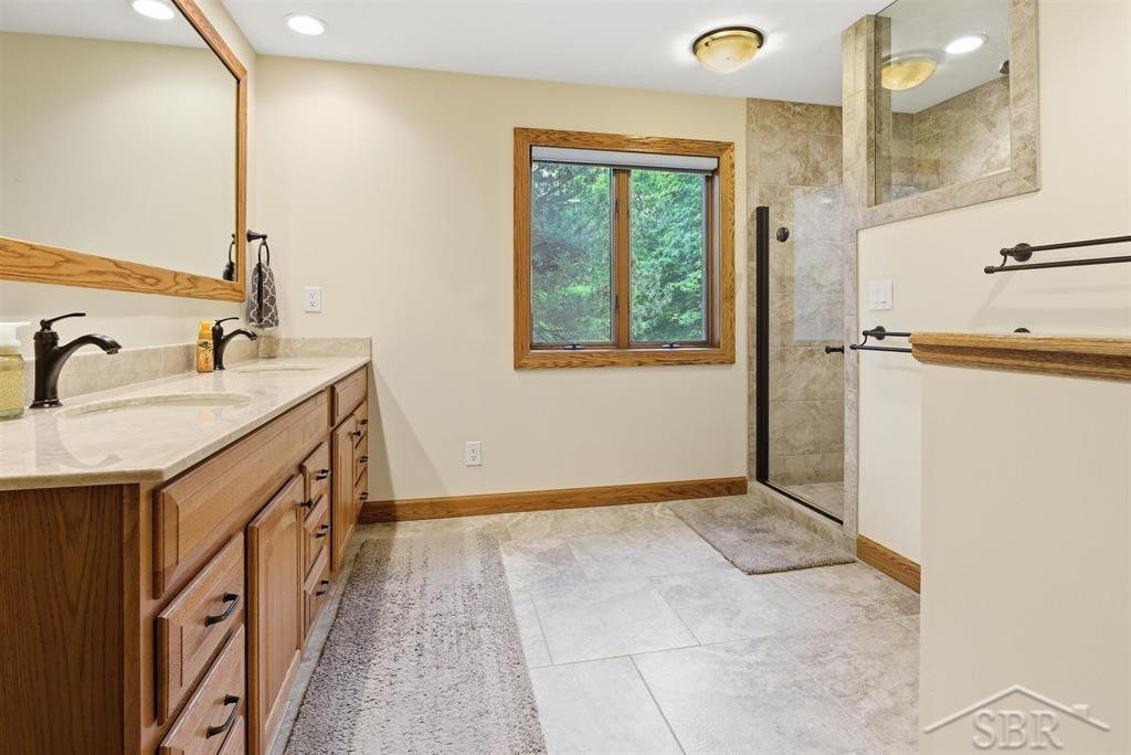 6102 Oak Meadows Court, Midland, MI 48640 — Photo 34