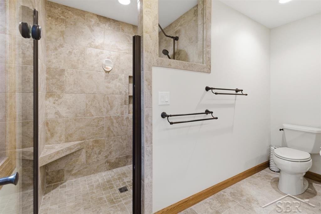 6102 Oak Meadows Court, Midland, MI 48640 — Photo 35