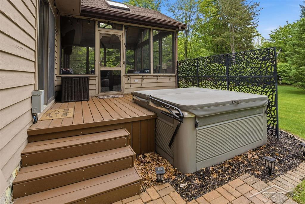 6102 Oak Meadows Court, Midland, MI 48640 — Photo 50
