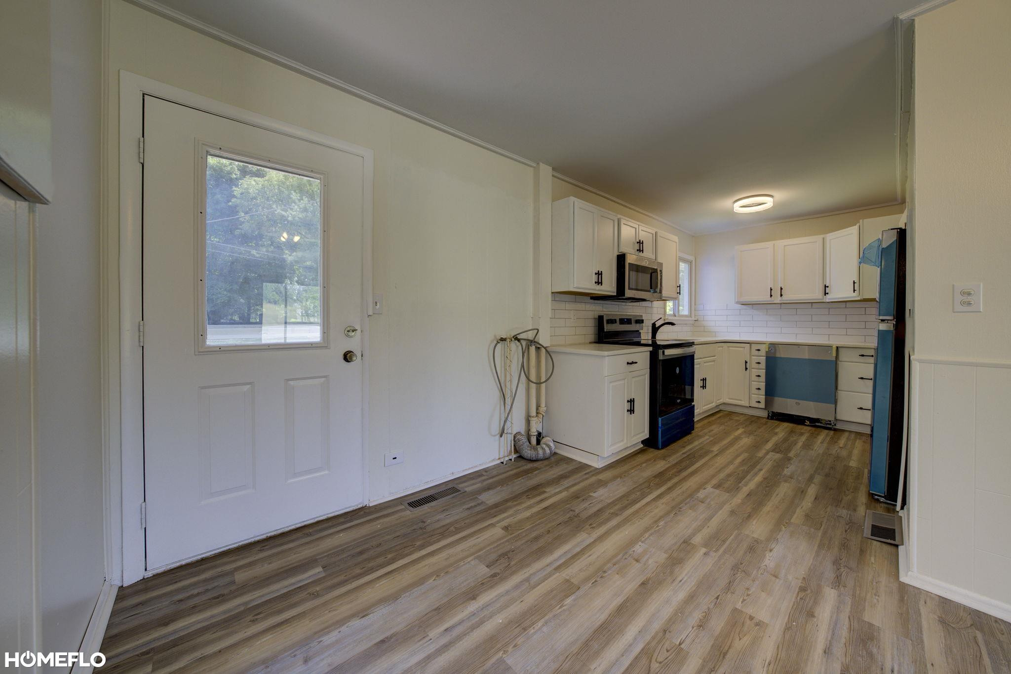 6072 Center Road, Traverse City, MI 49686 — Photo 5