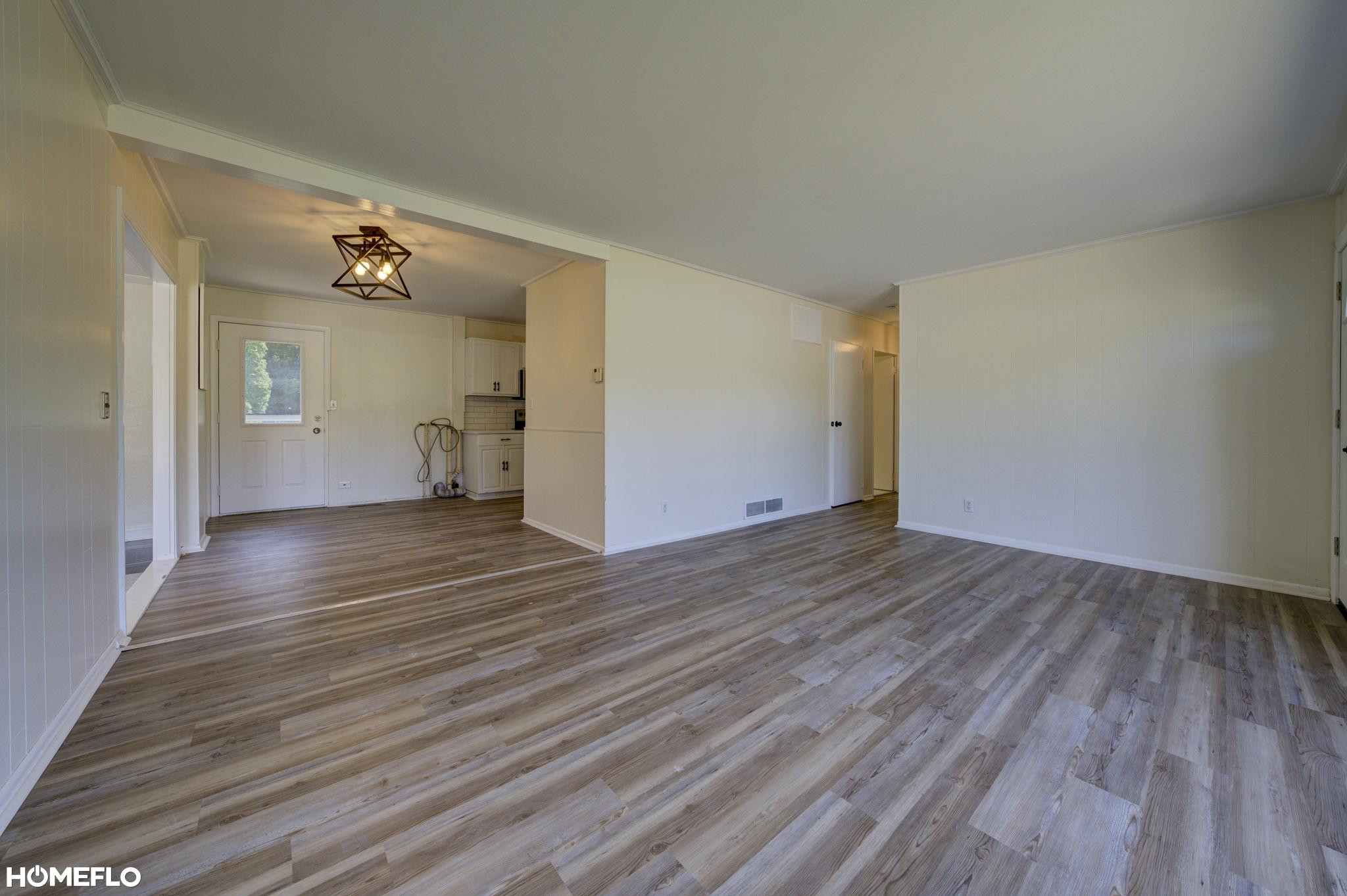 6072 Center Road, Traverse City, MI 49686 — Photo 12