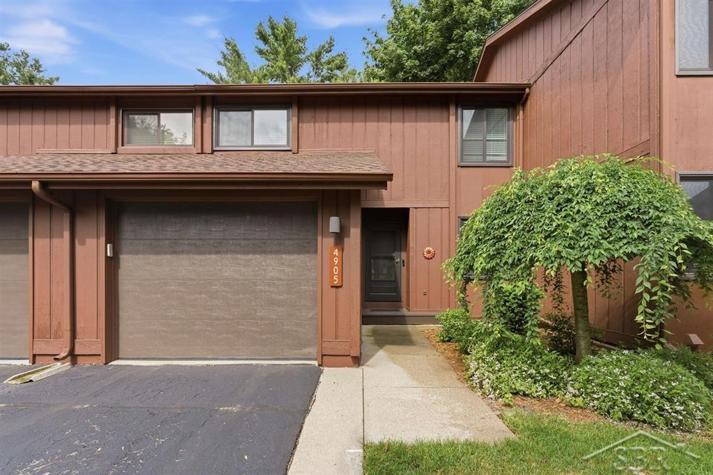 4905 Grandview Circle, Midland, MI 48640 — front exterior
