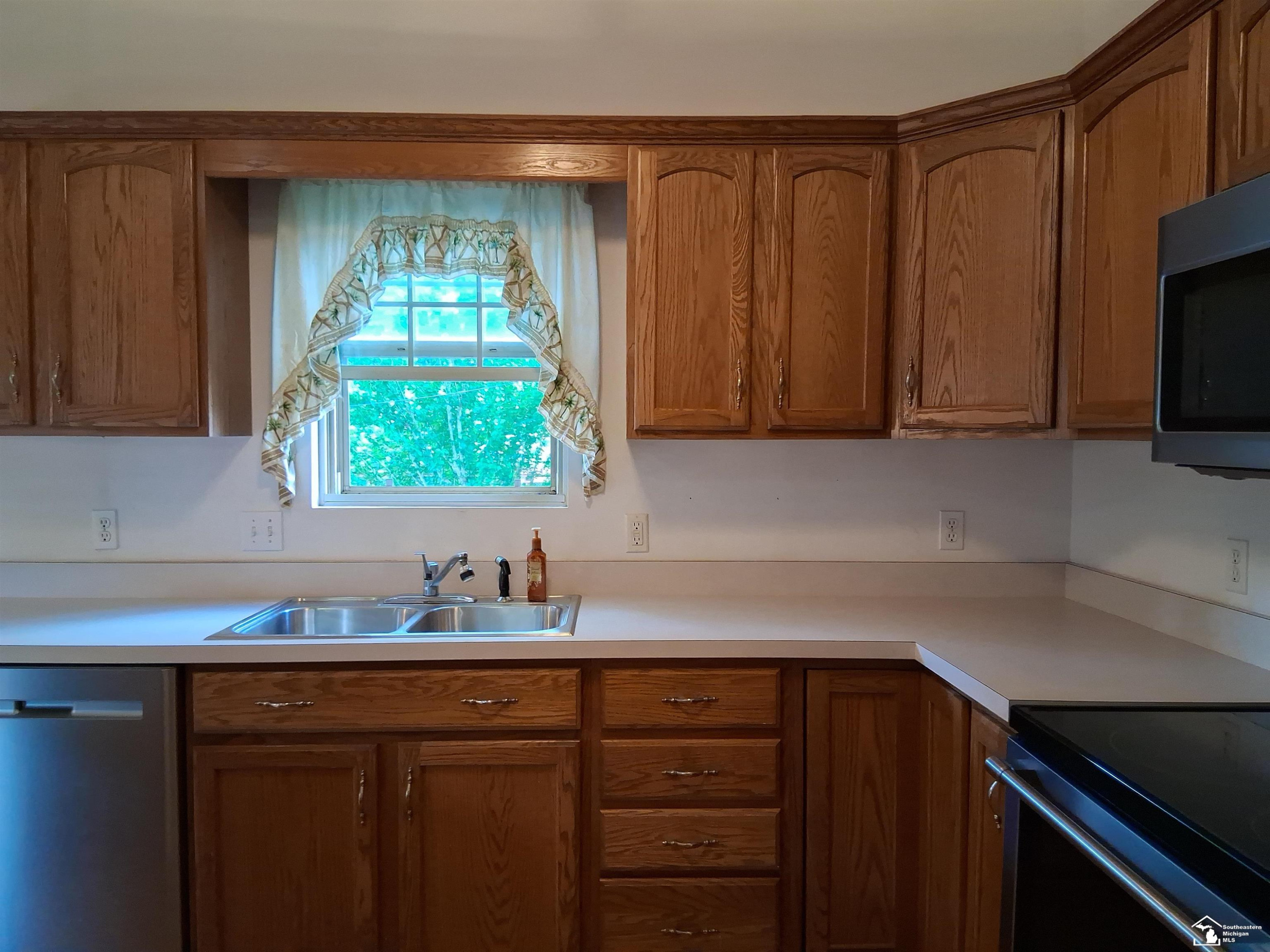 3123 E 10th Street, Monroe, MI 48162 — Photo 14
