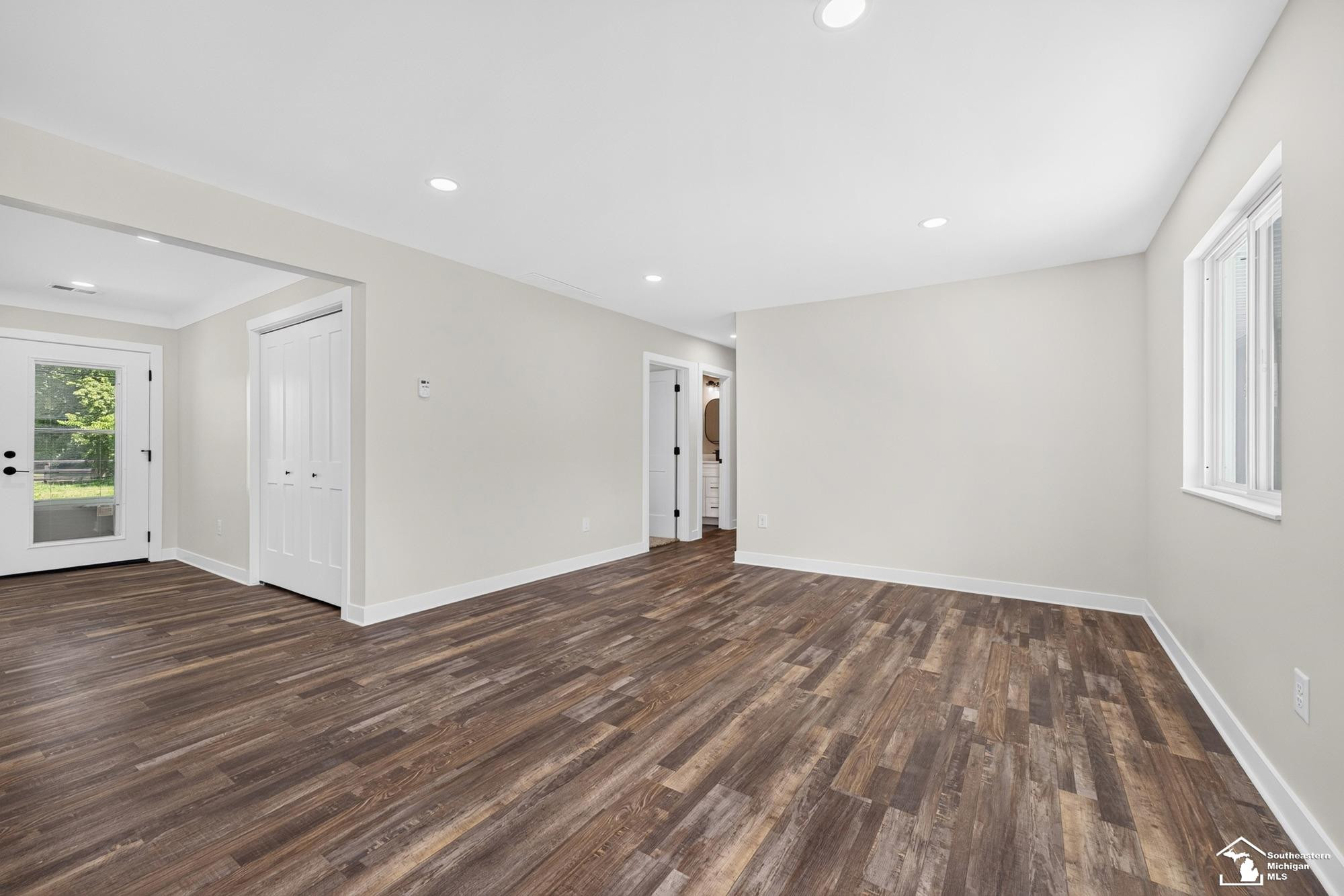 29055 Bredow Avenue, Romulus, MI 48174 — Photo 6