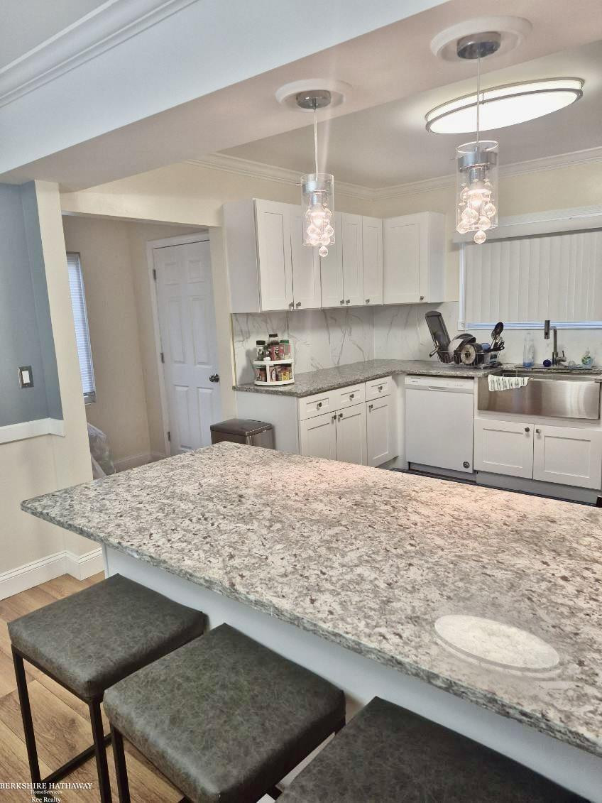 449 Chalmers Street, Detroit, MI 48215 — Photo 9