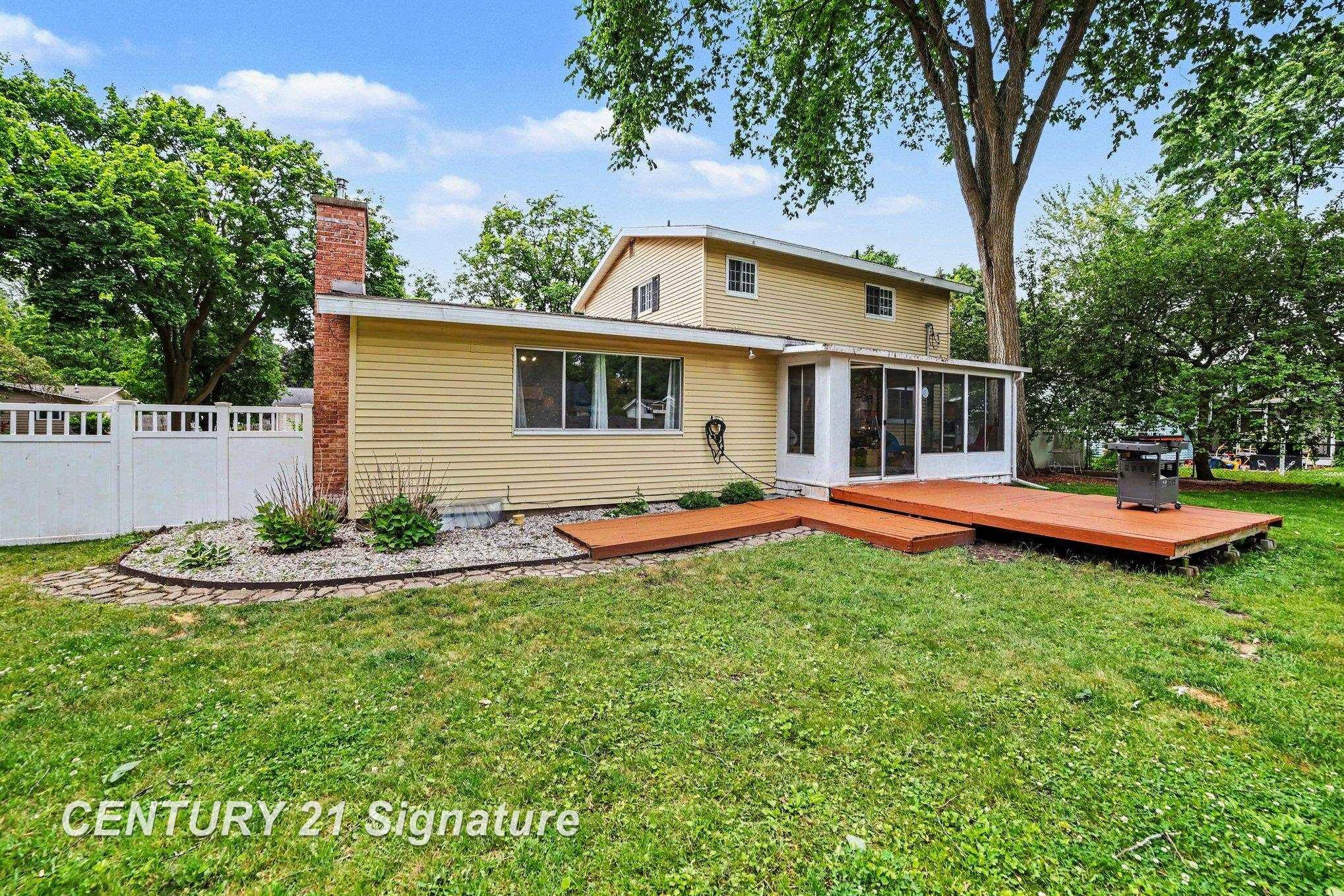 2918 Saint Marys Drive, Midland, MI 48640 — Photo 24