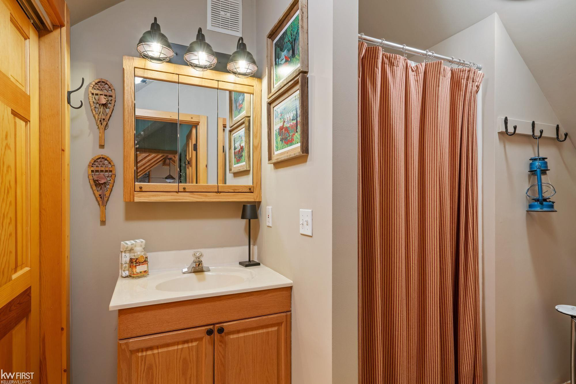 1580 Blackberry Trail, Harbor Springs, MI 49740 — Photo 25