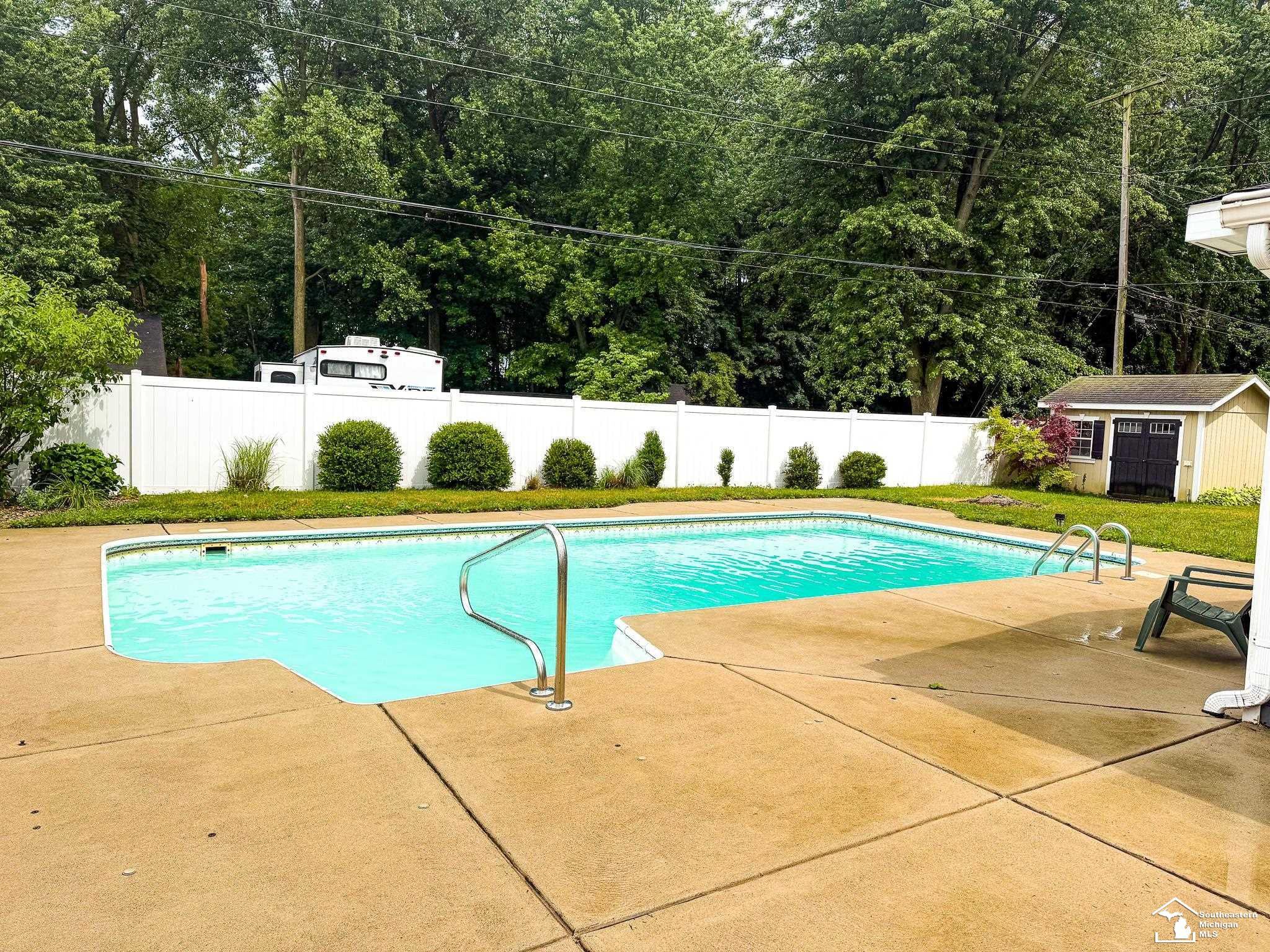 9836 Pamela Drive, Temperance, MI 48182 — Photo 2