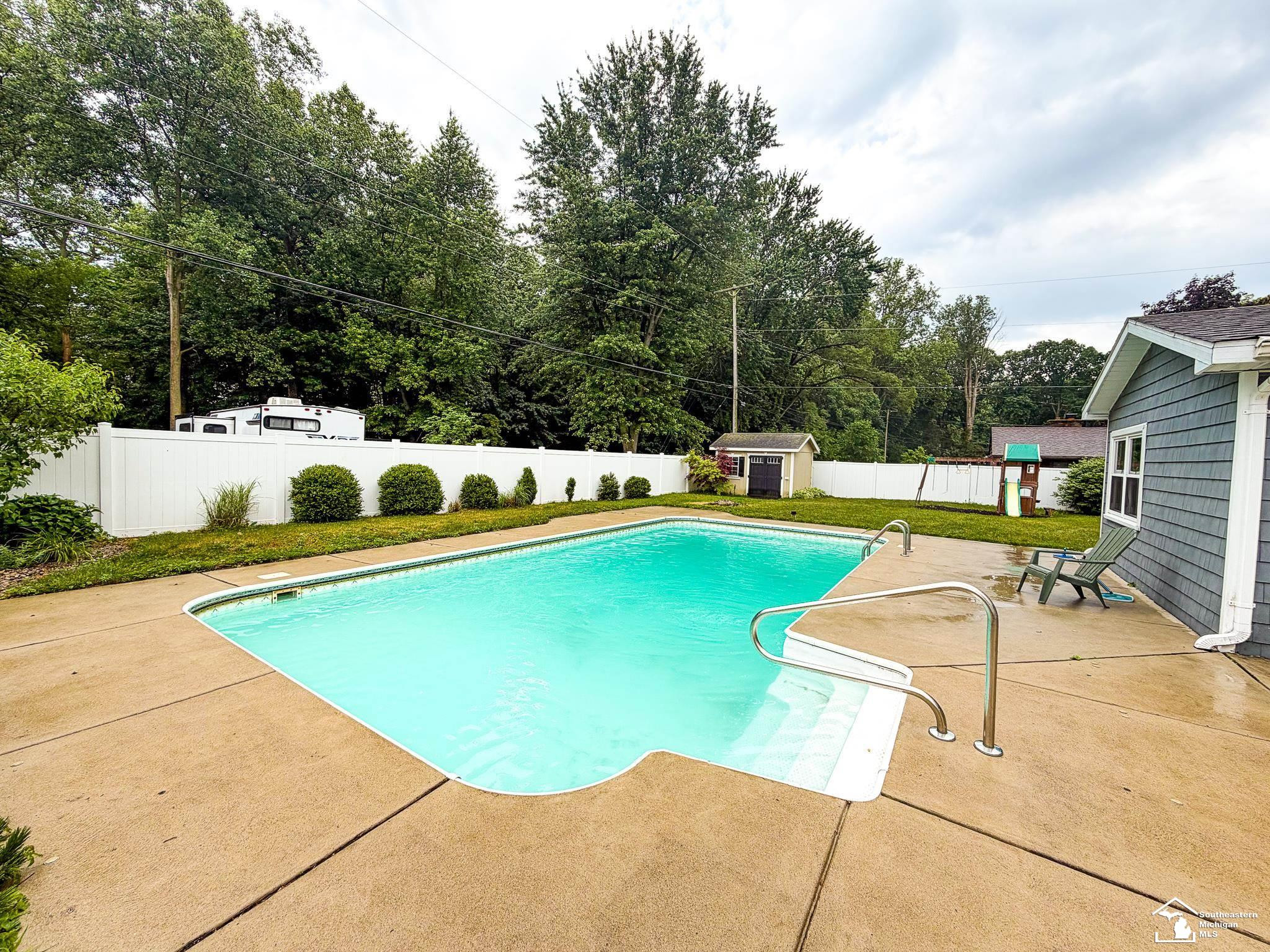 9836 Pamela Drive, Temperance, MI 48182 — Photo 39