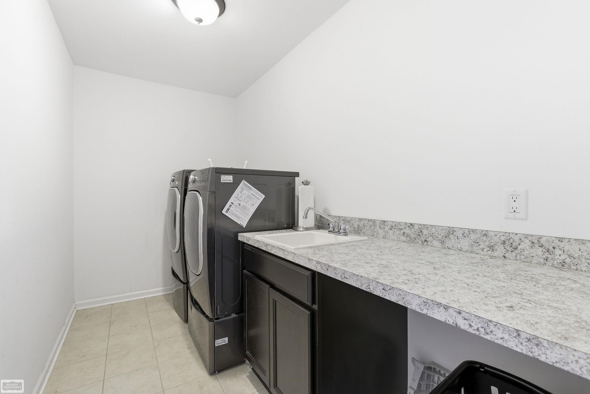 48231 Long Leaf Drive, Macomb, MI 48044 — Photo 49