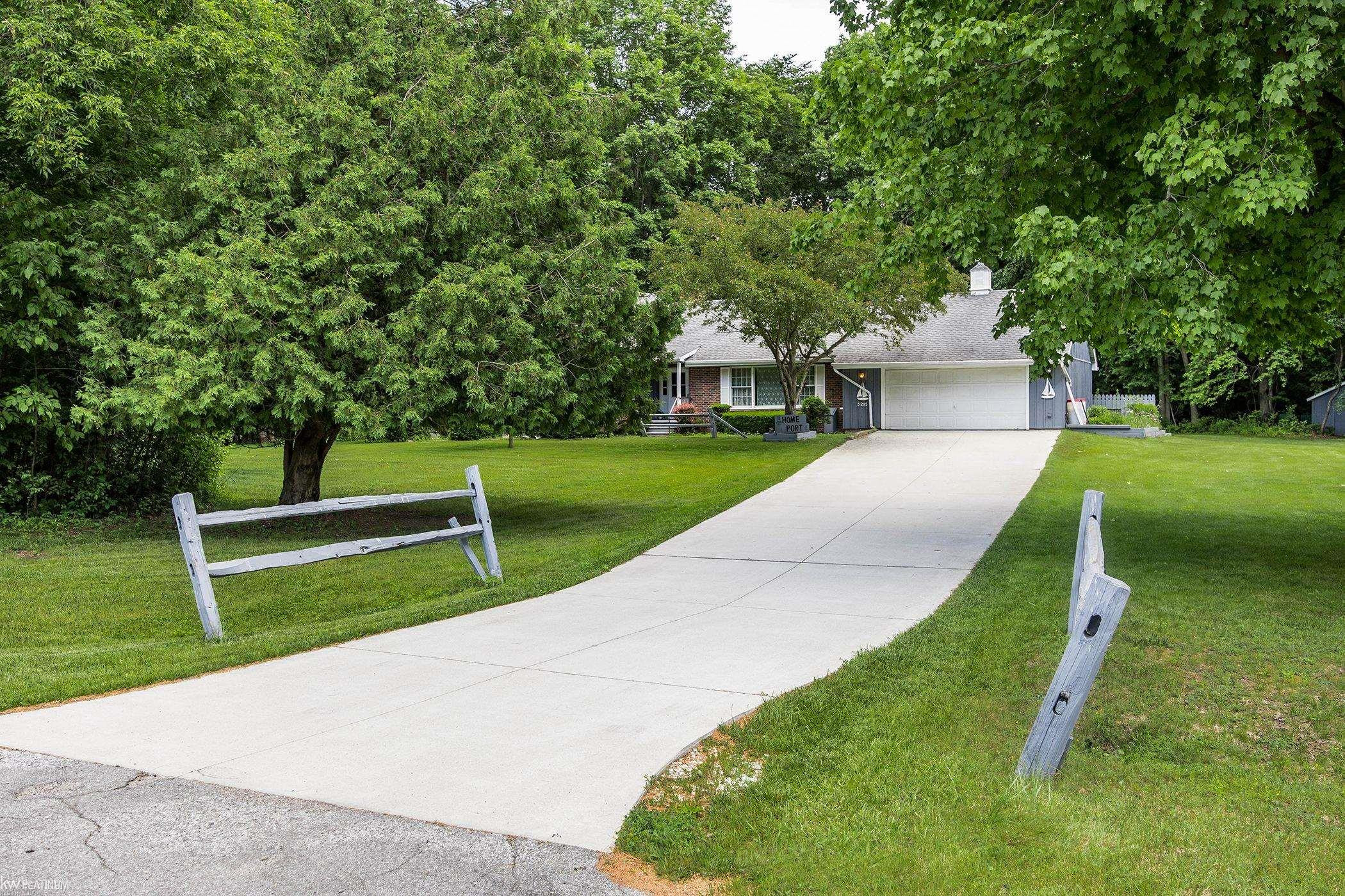 3285 Yorkshire Drive, Port Huron, MI 48060 — Photo 3