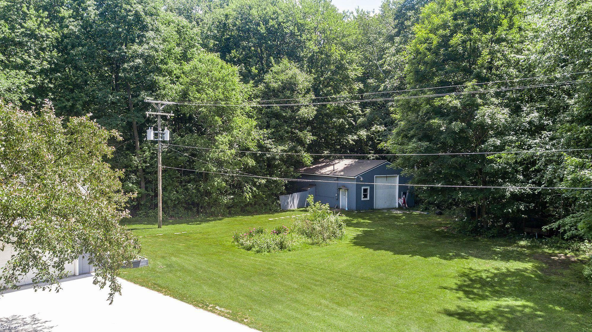 3285 Yorkshire Drive, Port Huron, MI 48060 — Photo 6