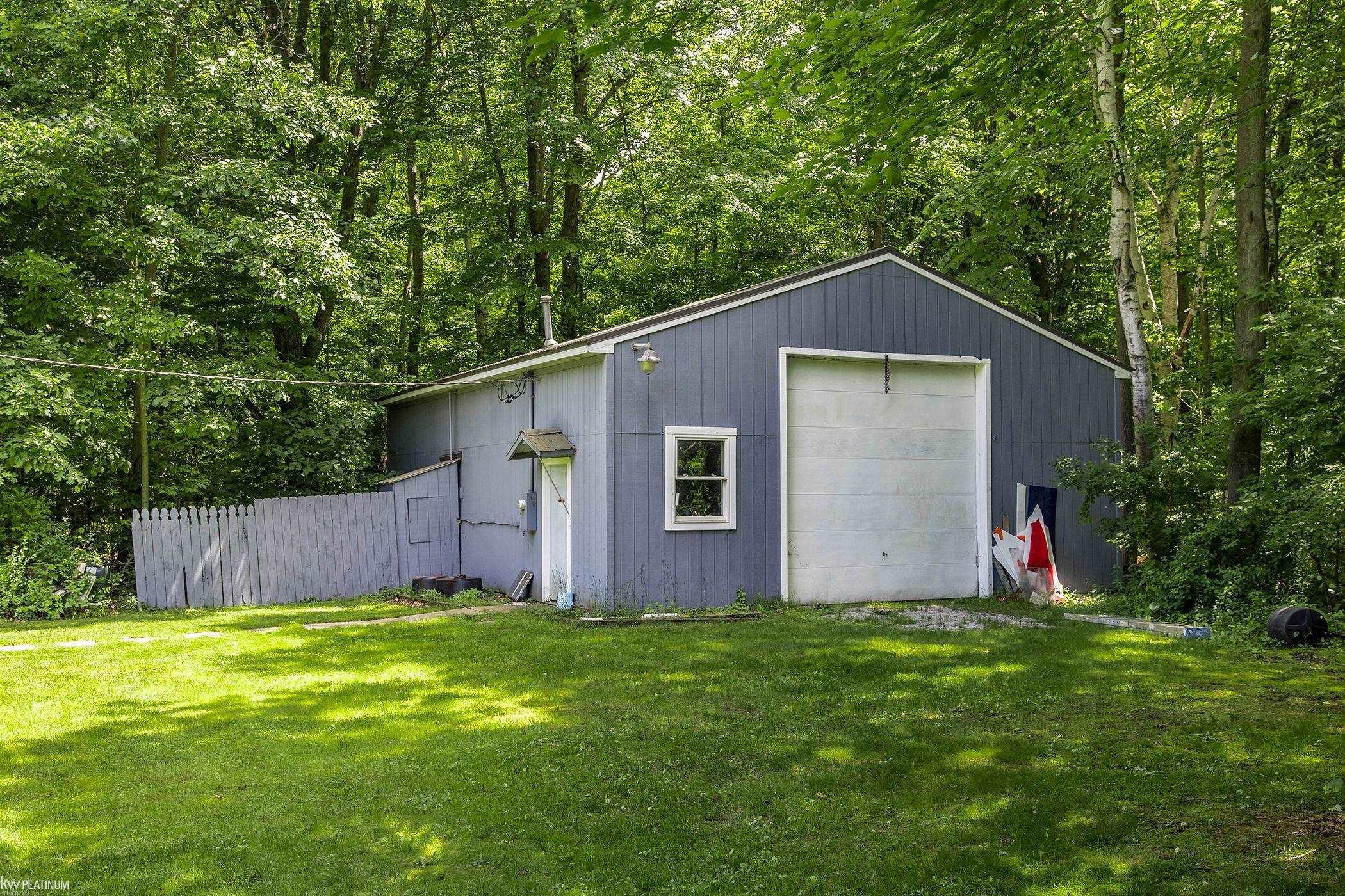3285 Yorkshire Drive, Port Huron, MI 48060 — Photo 8