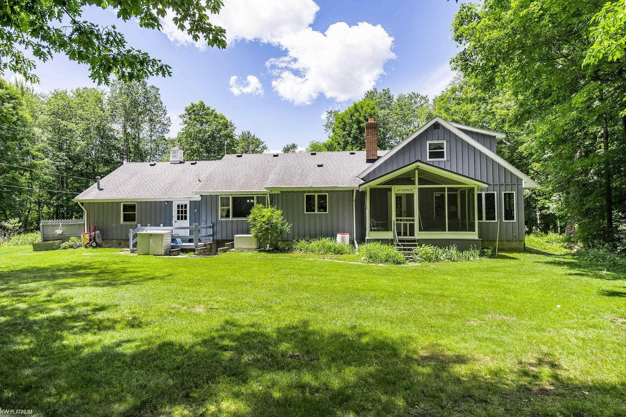 3285 Yorkshire Drive, Port Huron, MI 48060 — Photo 13