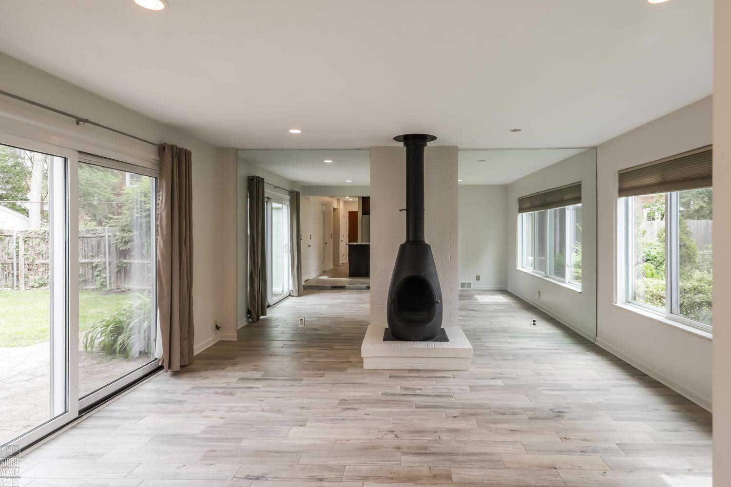 930 E Crescent Lane, Grosse Pointe Woods, MI 48236 — Photo 15