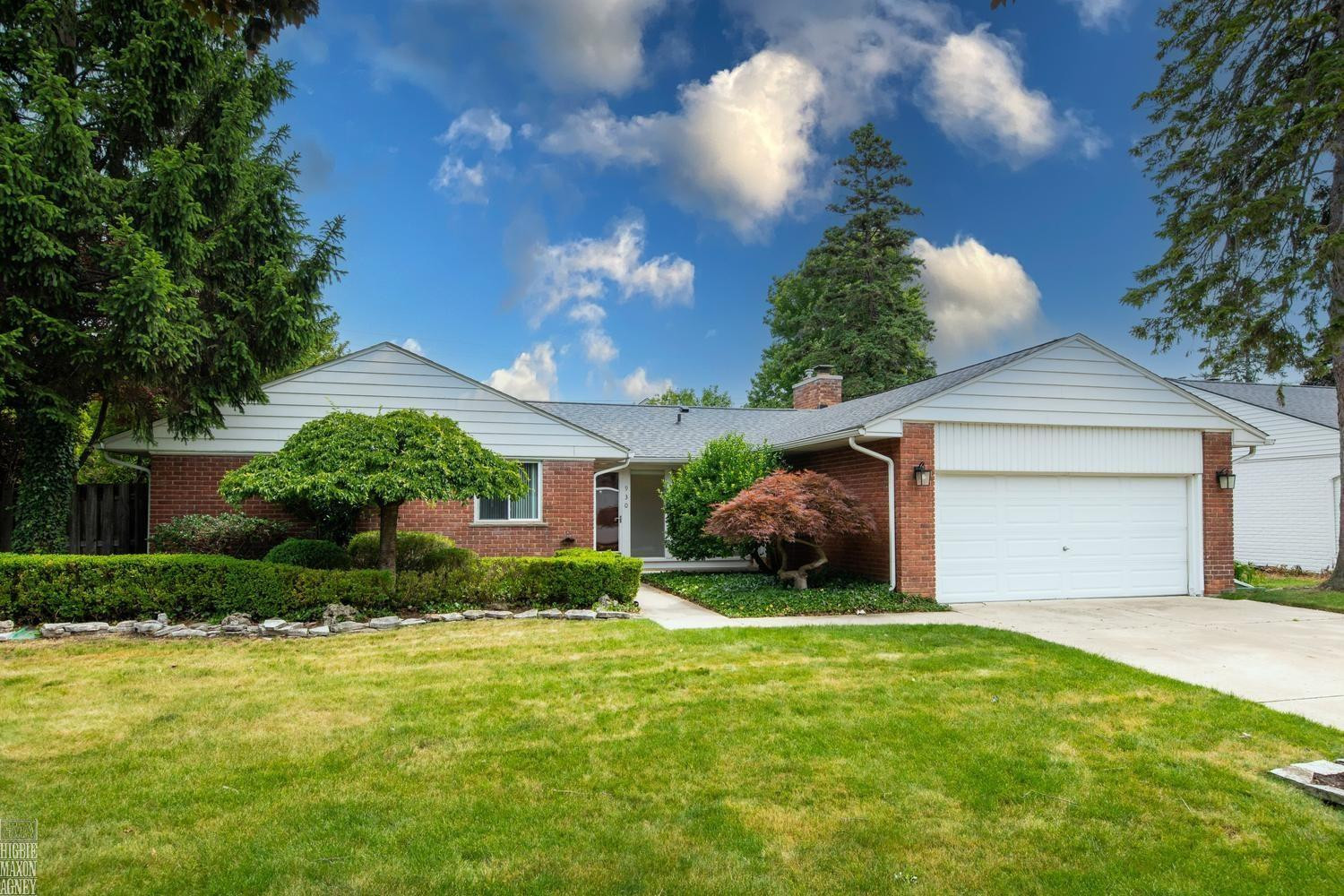 930 E Crescent Lane, Grosse Pointe Woods, MI 48236 — Photo 30