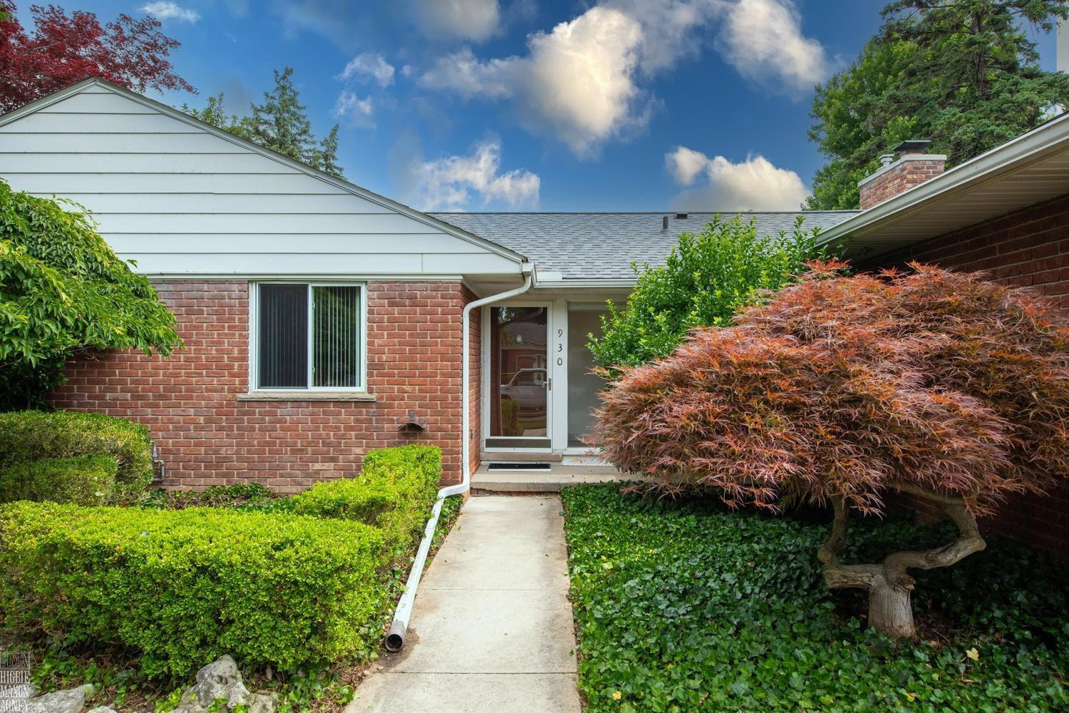 930 E Crescent Lane, Grosse Pointe Woods, MI 48236 — Photo 31