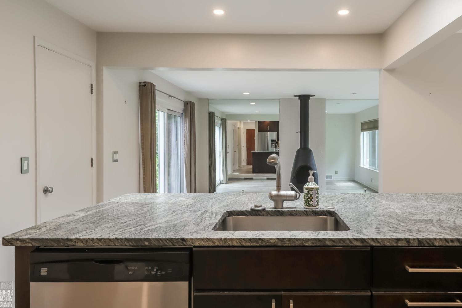 930 E Crescent Lane, Grosse Pointe Woods, MI 48236 — Photo 34