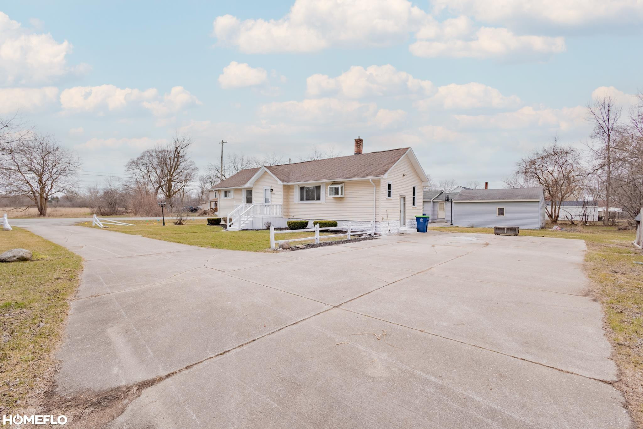 708 Sherman Road, Saginaw, MI 48604 — Photo 3