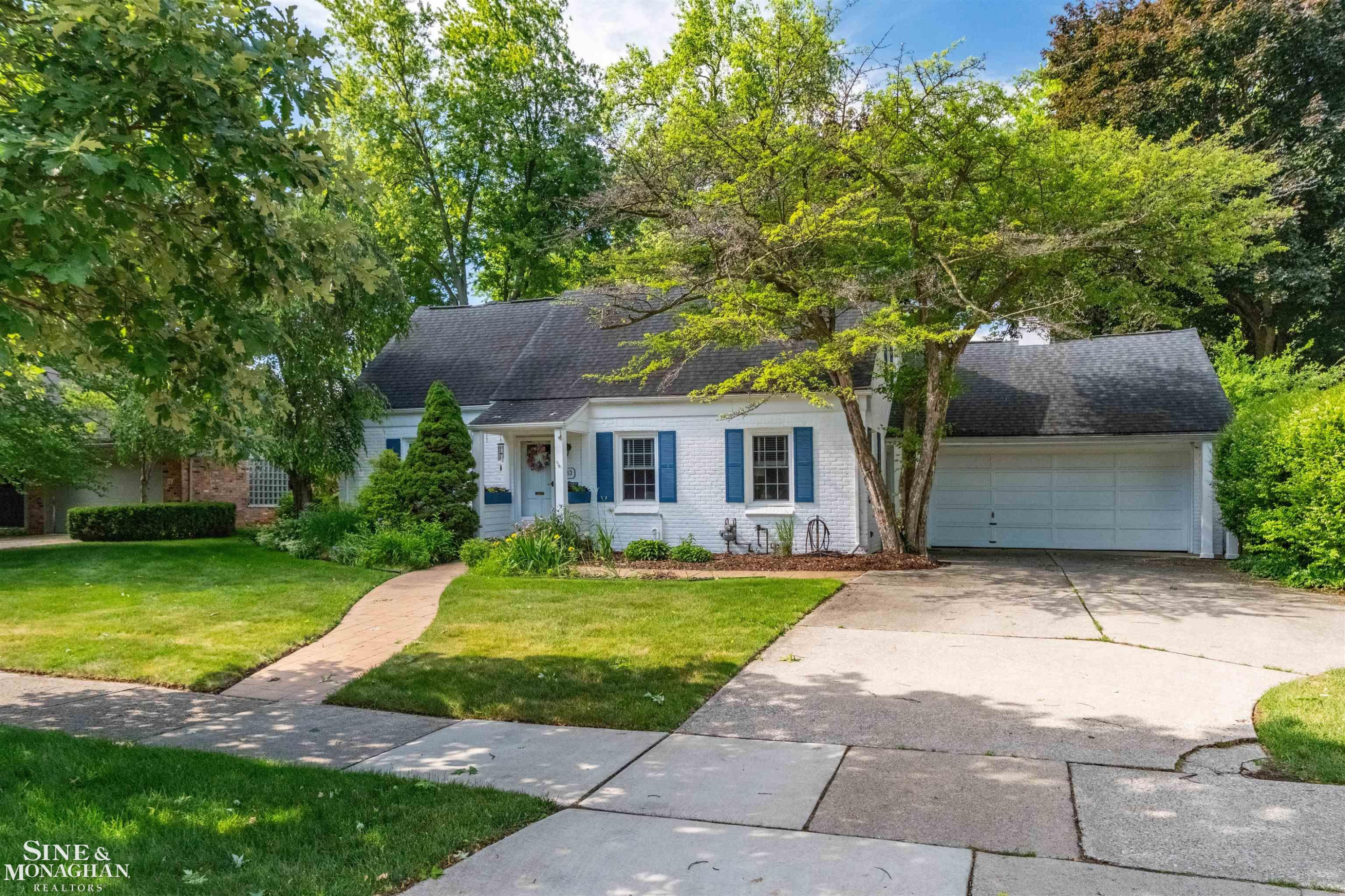 83 Hawthorne Road, Grosse Pointe Shores, MI 48236 — Photo 2