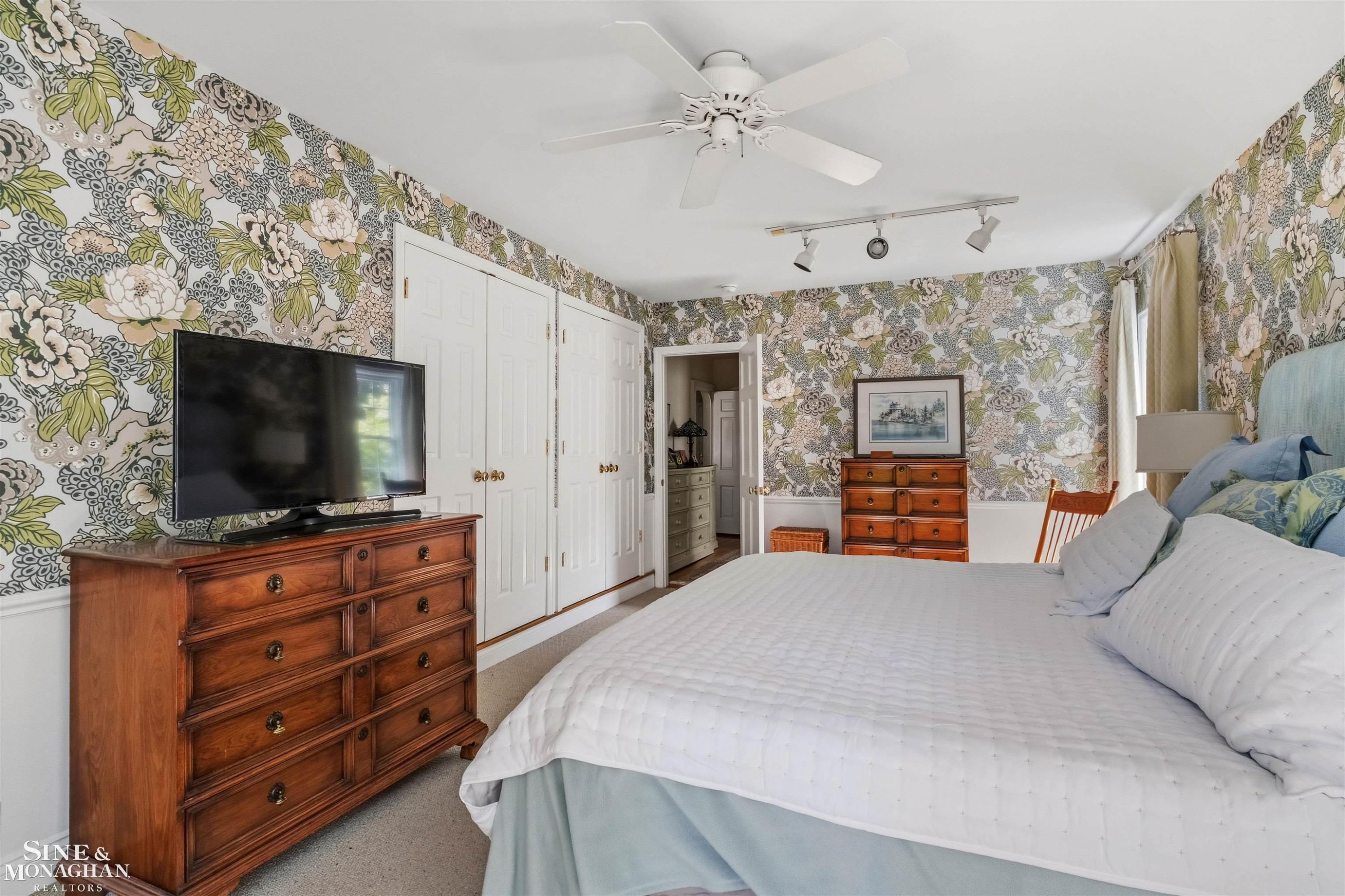 83 Hawthorne Road, Grosse Pointe Shores, MI 48236 — Photo 14