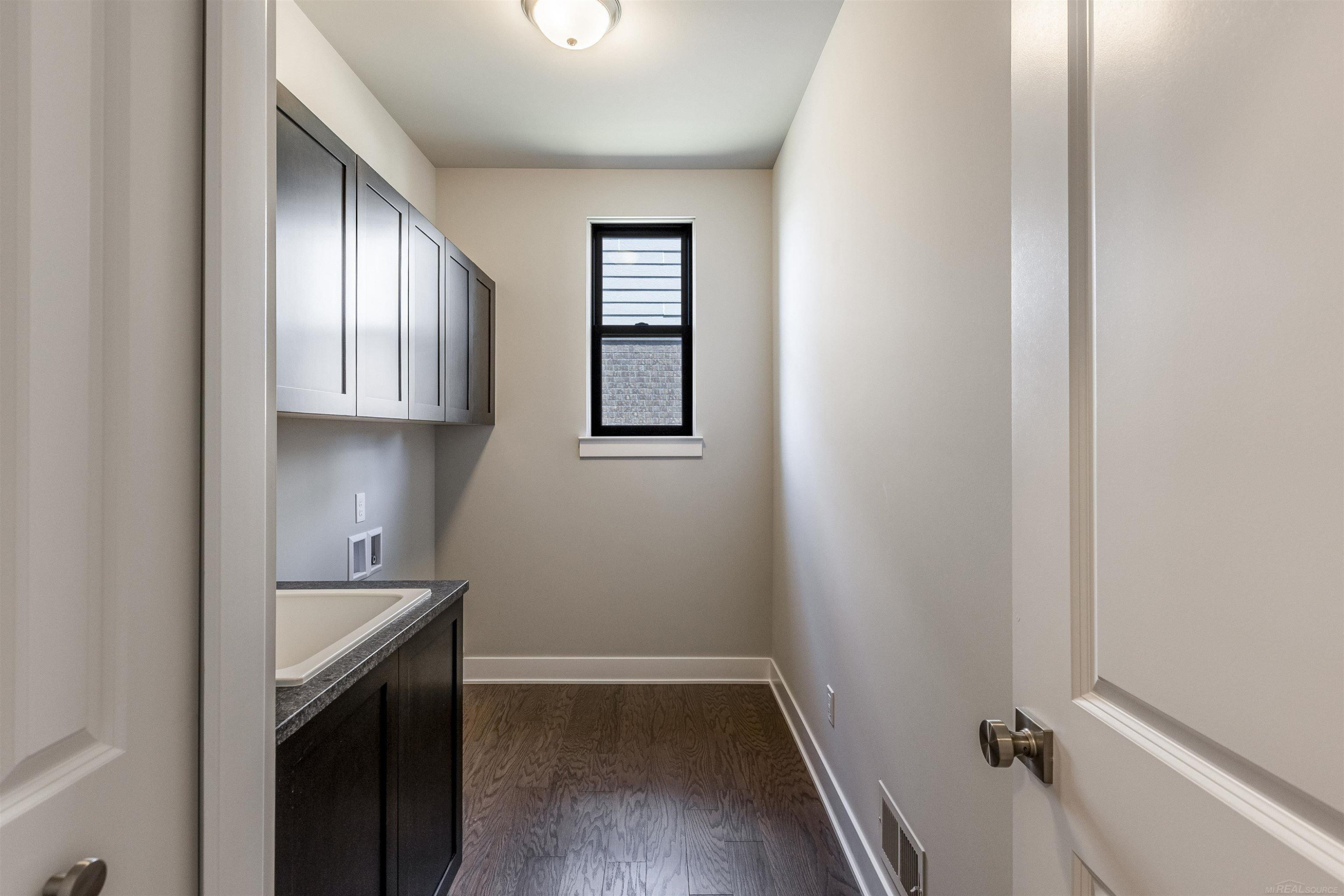 48937 Bartlet Drive, 263, Macomb, MI 48044 — Photo 12