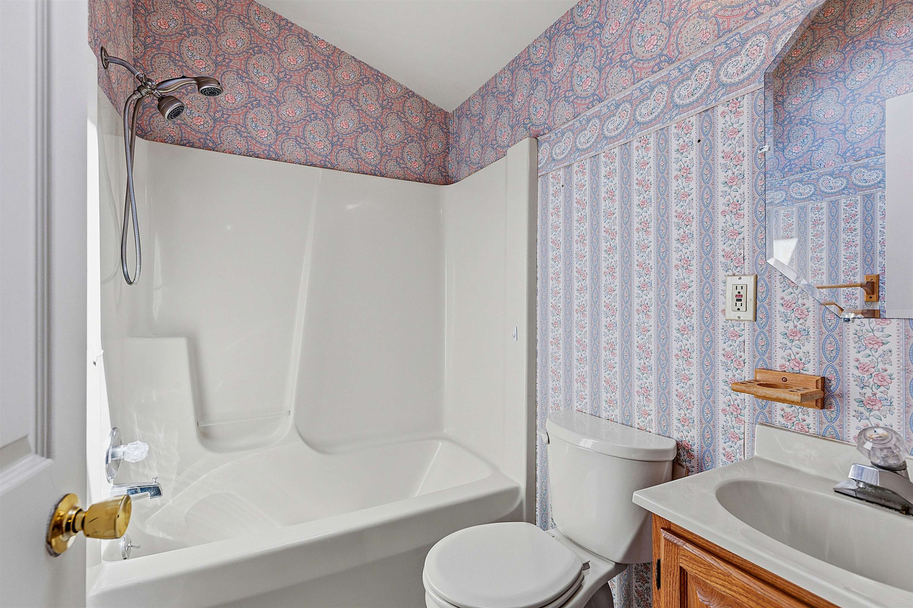 514 Rochelle Court, MI — Photo 14