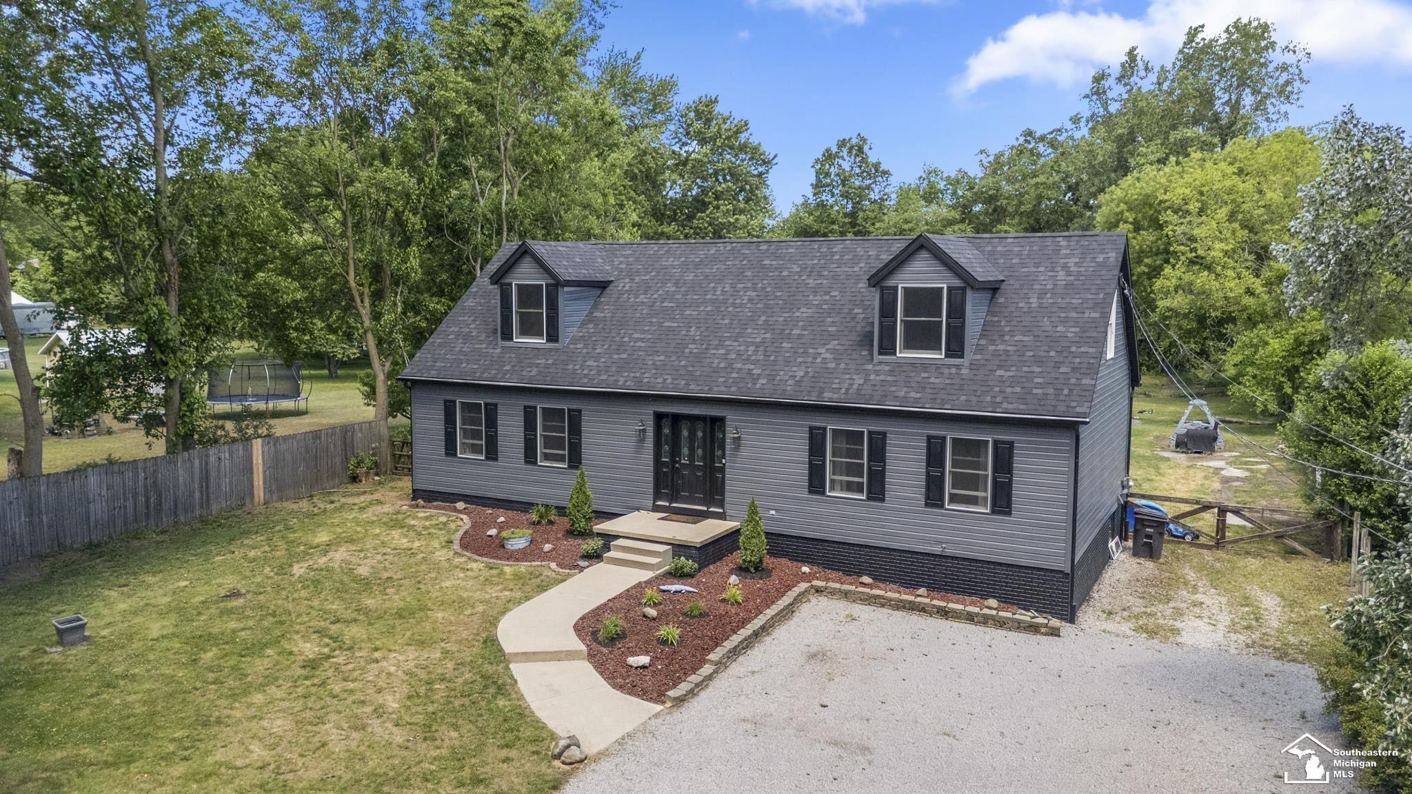 3092 W Temperance Road, Temperance, MI 48182 — Photo 2