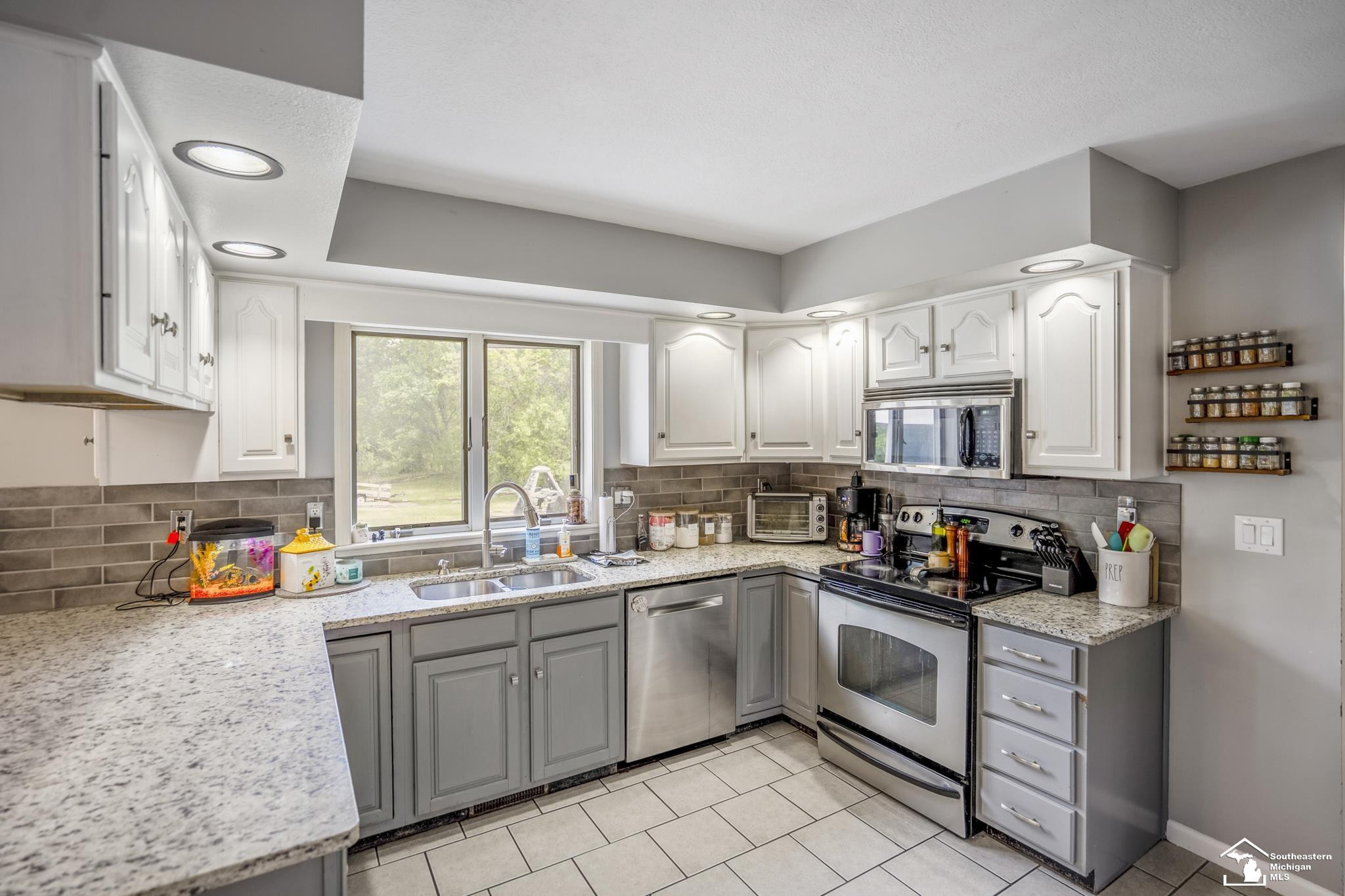 3092 W Temperance Road, Temperance, MI 48182 — Photo 13
