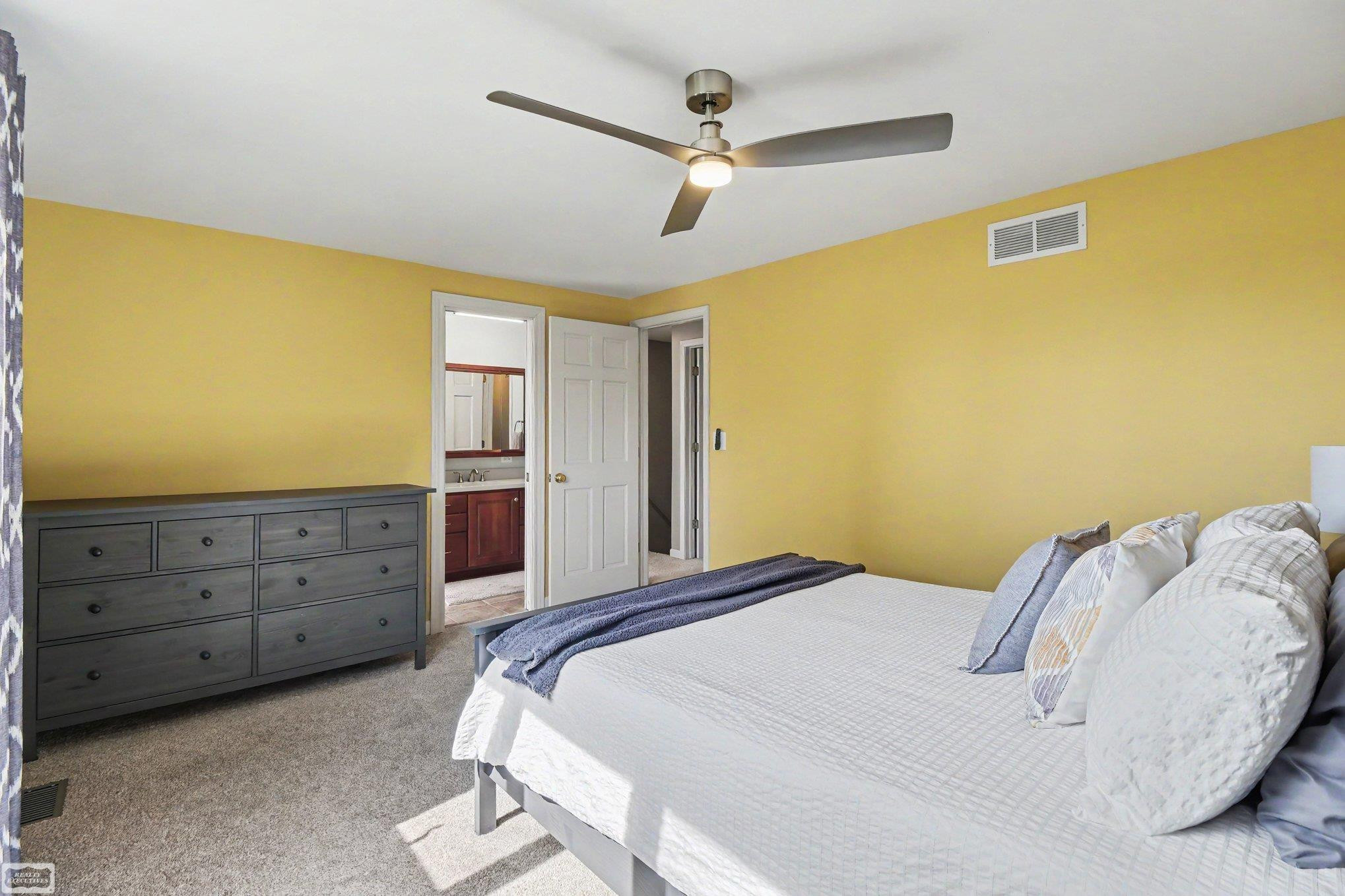 39696 Timberlane Drive, Sterling Heights, MI 48310 — Photo 19