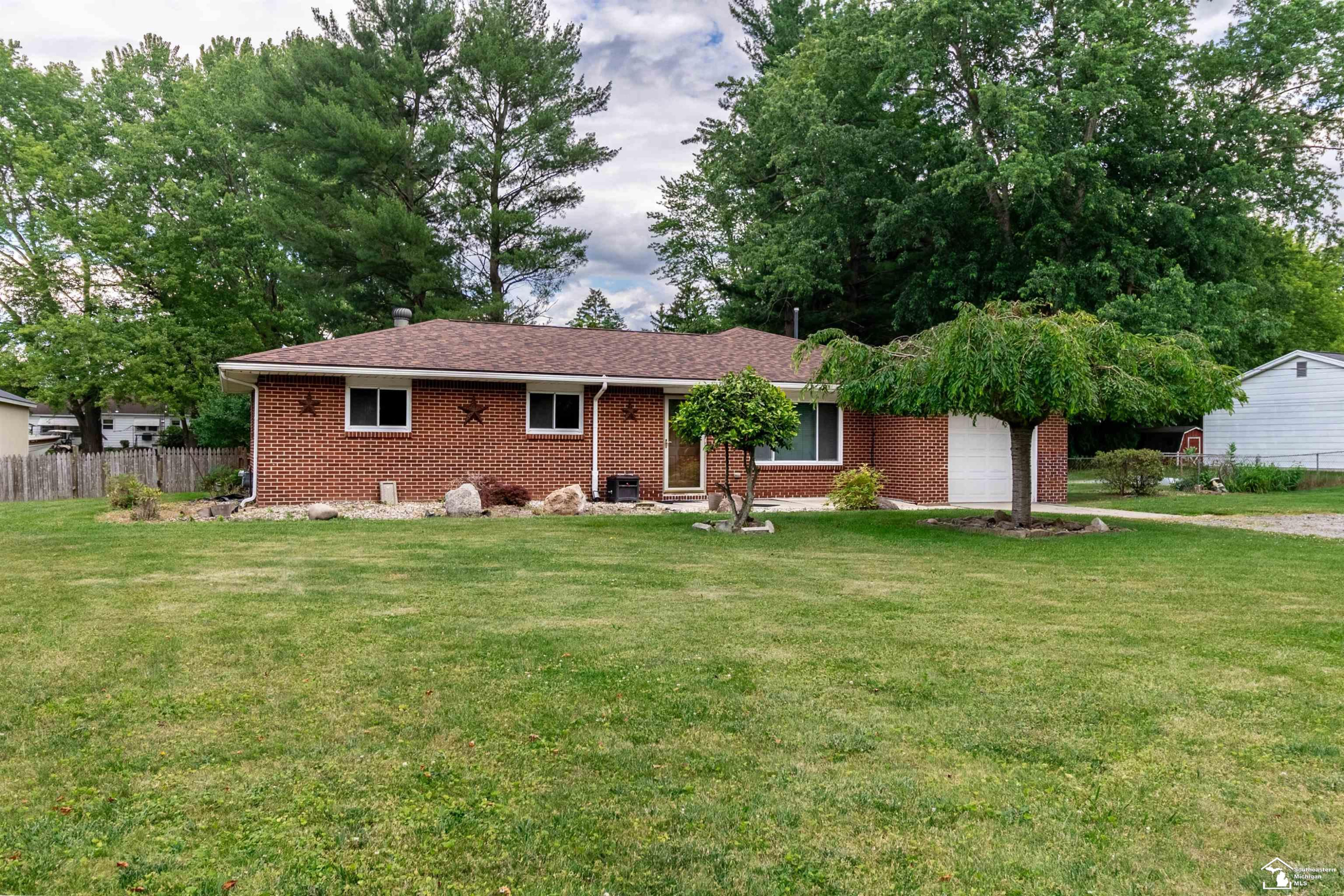 8940 Woodside Drive, Temperance, MI 48182 — Photo 5