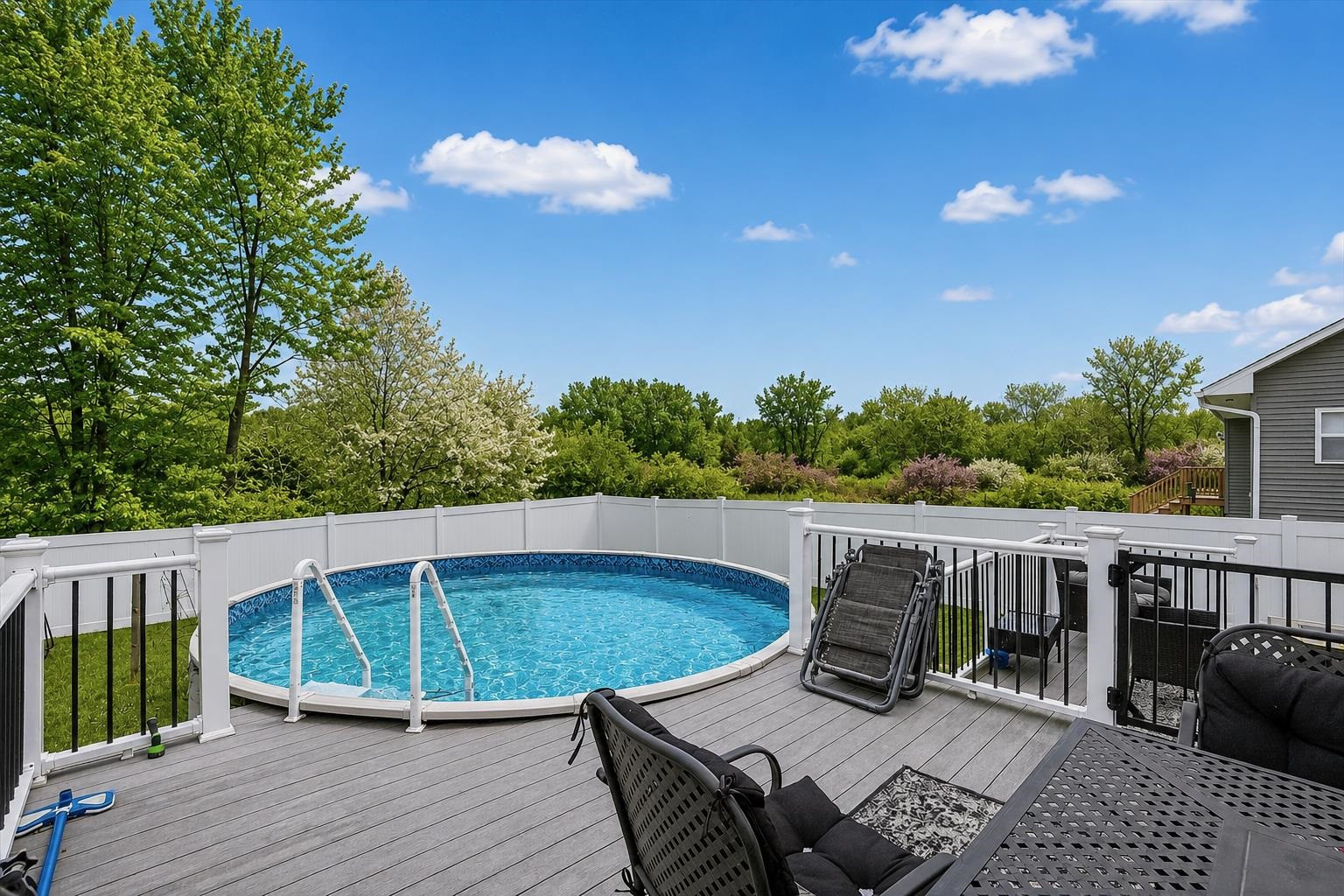 1090 Jackson Drive, Owosso, MI 48867 — Photo 29