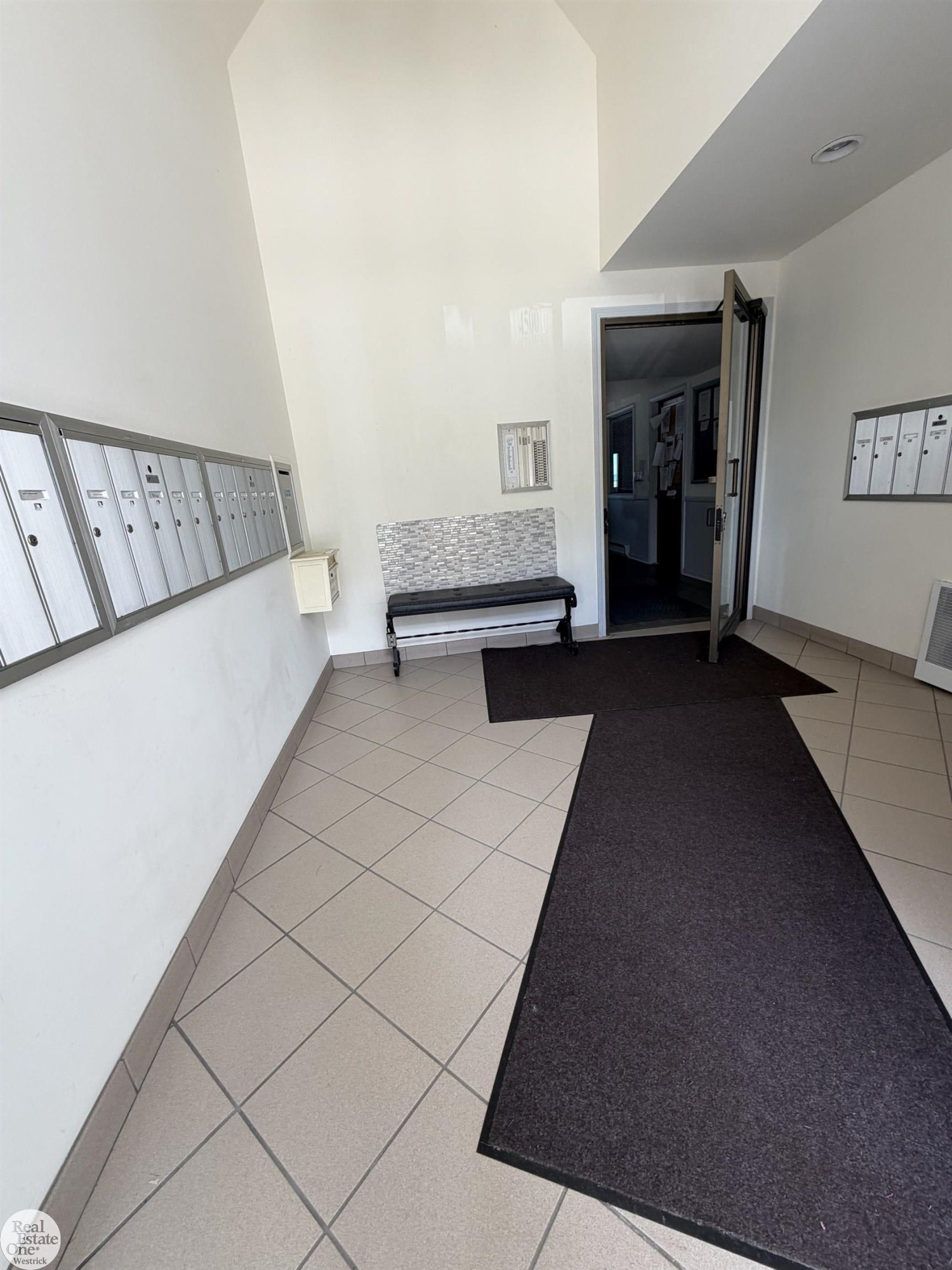 4500 Lakeshore Road, 13, MI 48059 — Photo 3
