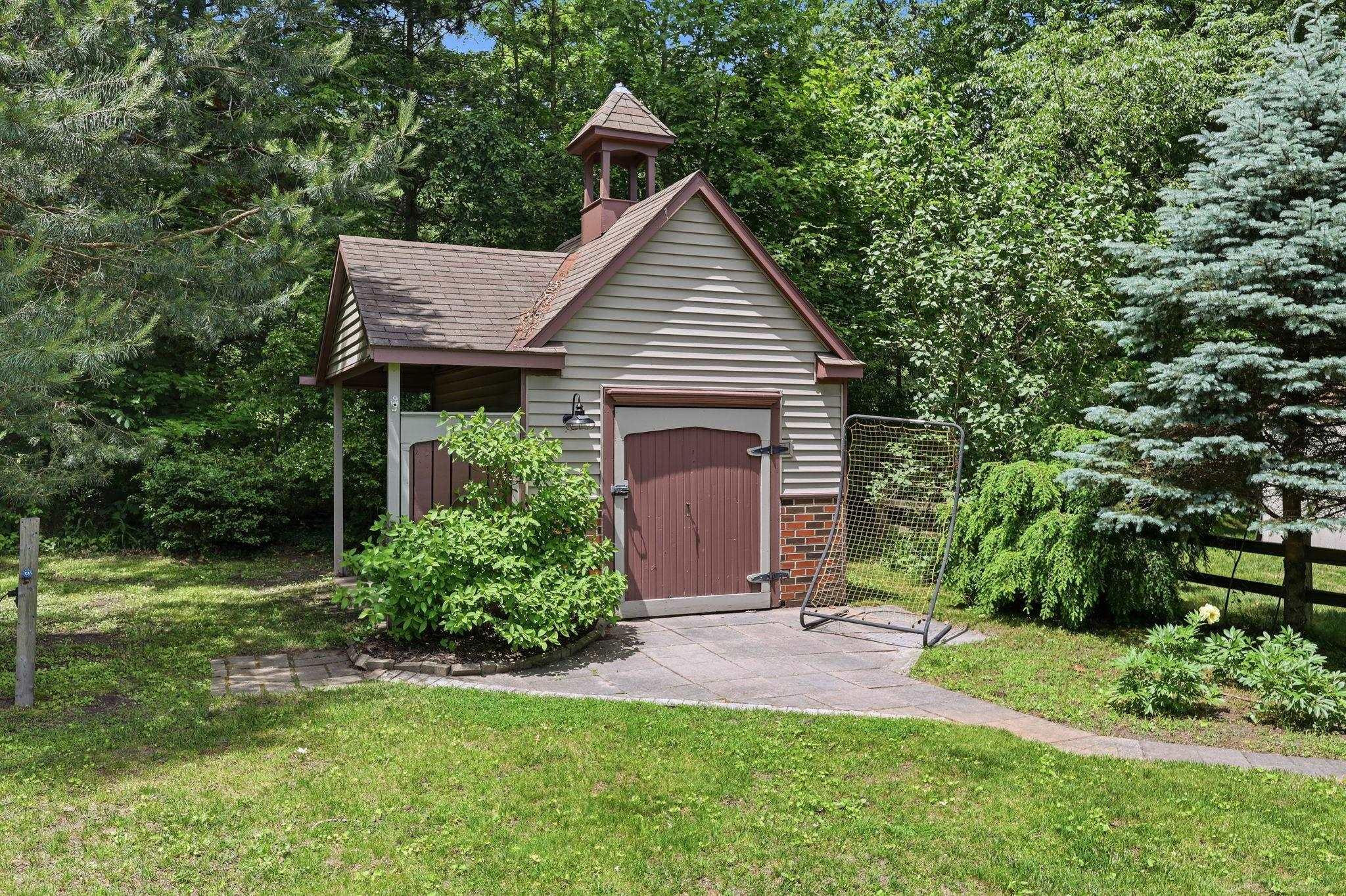 4055 Stoney Creek Drive, MI 48059 — Photo 12