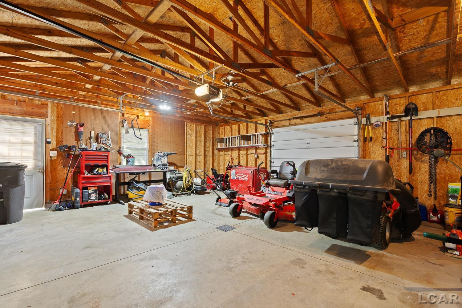 8826 Hawthorne Drive, Tecumseh, Tecumseh, MI 49221 — Photo 27