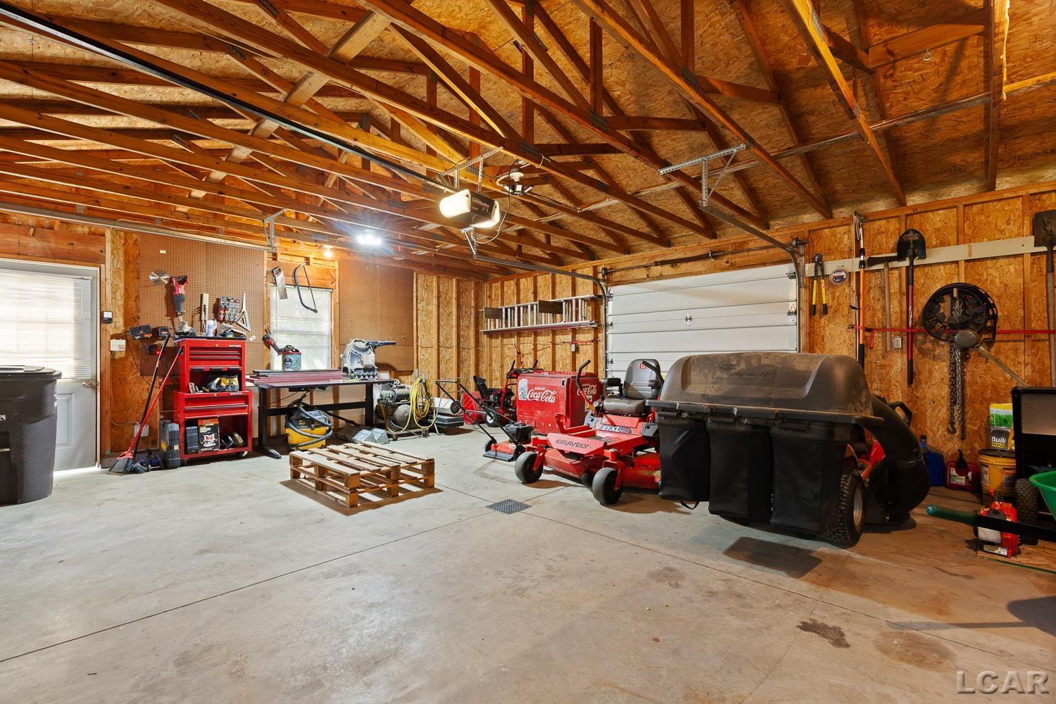 8826 Hawthorne Drive, Tecumseh, Tecumseh, MI 49221 — Photo 28