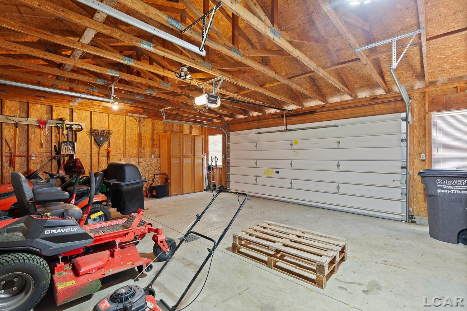 8826 Hawthorne Drive, Tecumseh, Tecumseh, MI 49221 — Photo 29