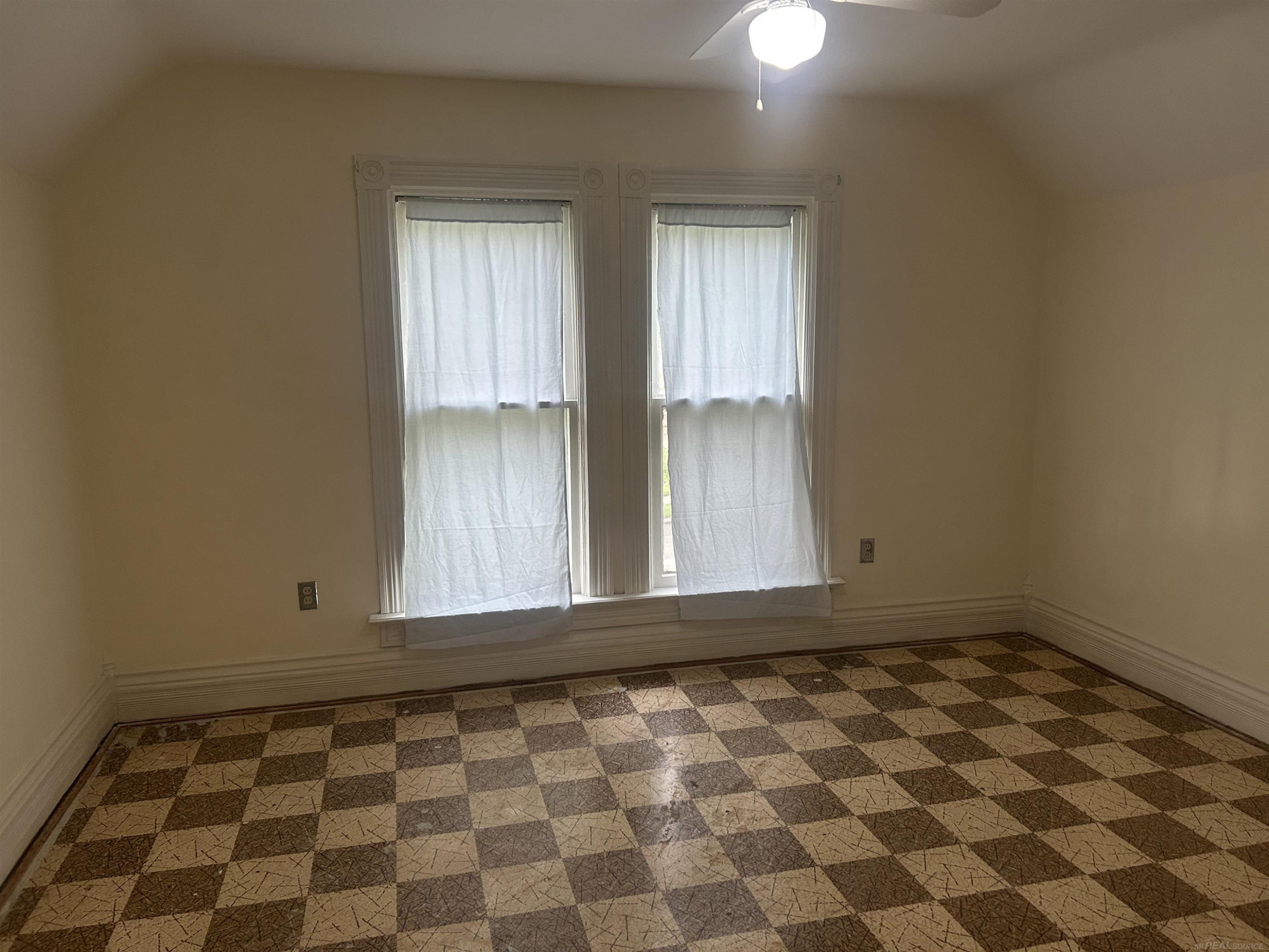 43 Lincoln Street Street, Mount Clemens, MI 48043 — Photo 11
