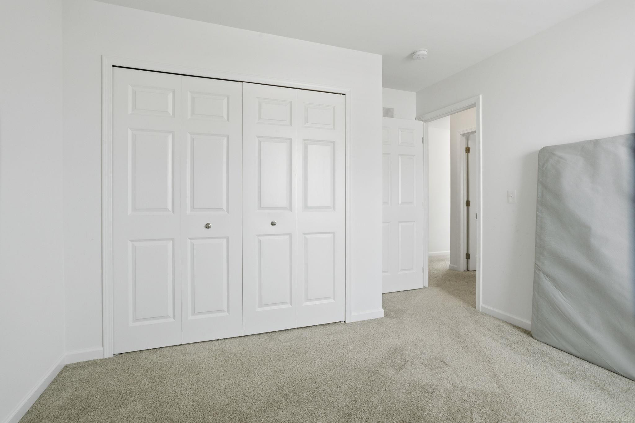 48643 Pioneer Avenue, MI 48042 — Photo 17