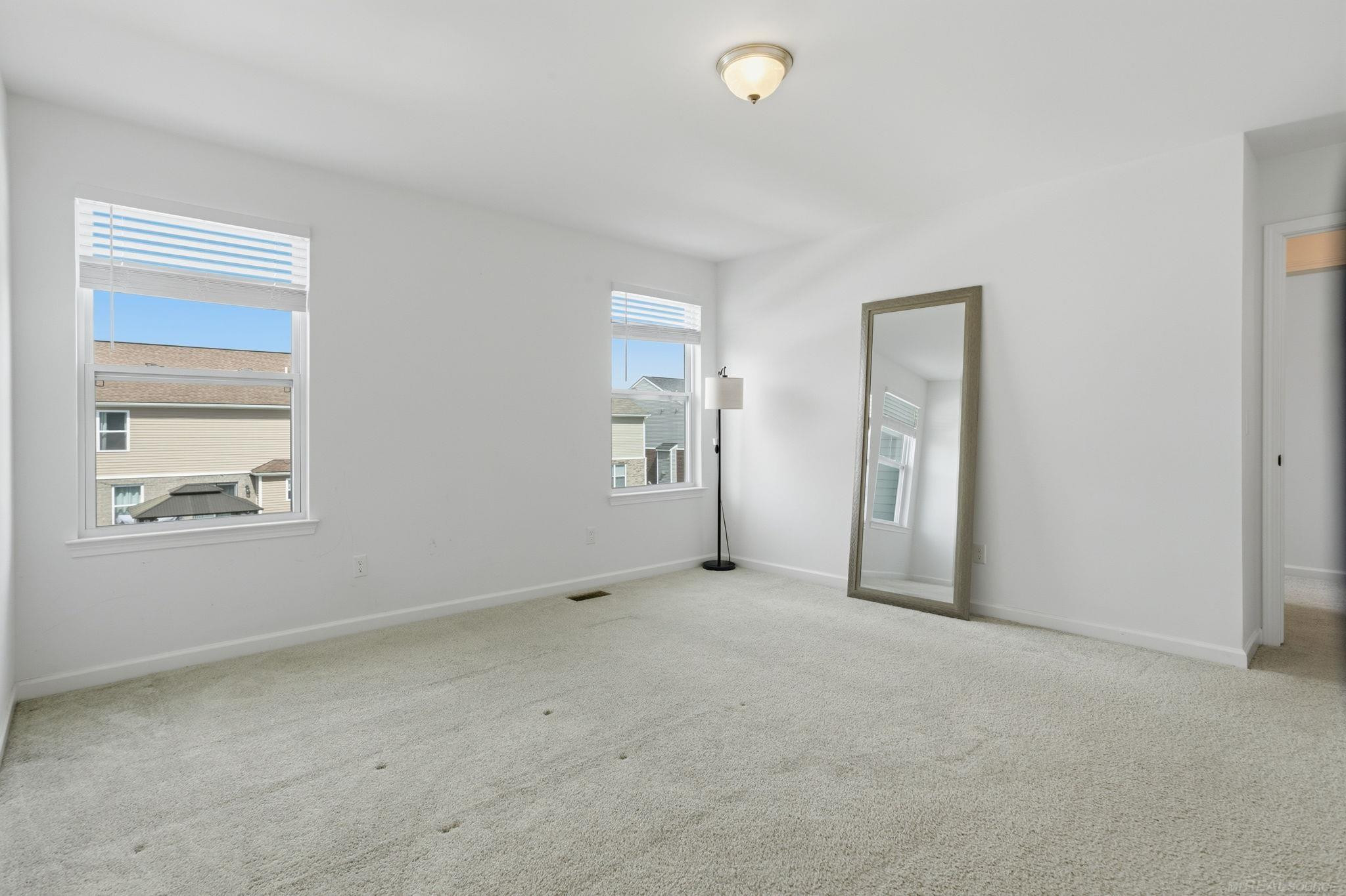 48643 Pioneer Avenue, MI 48042 — Photo 21