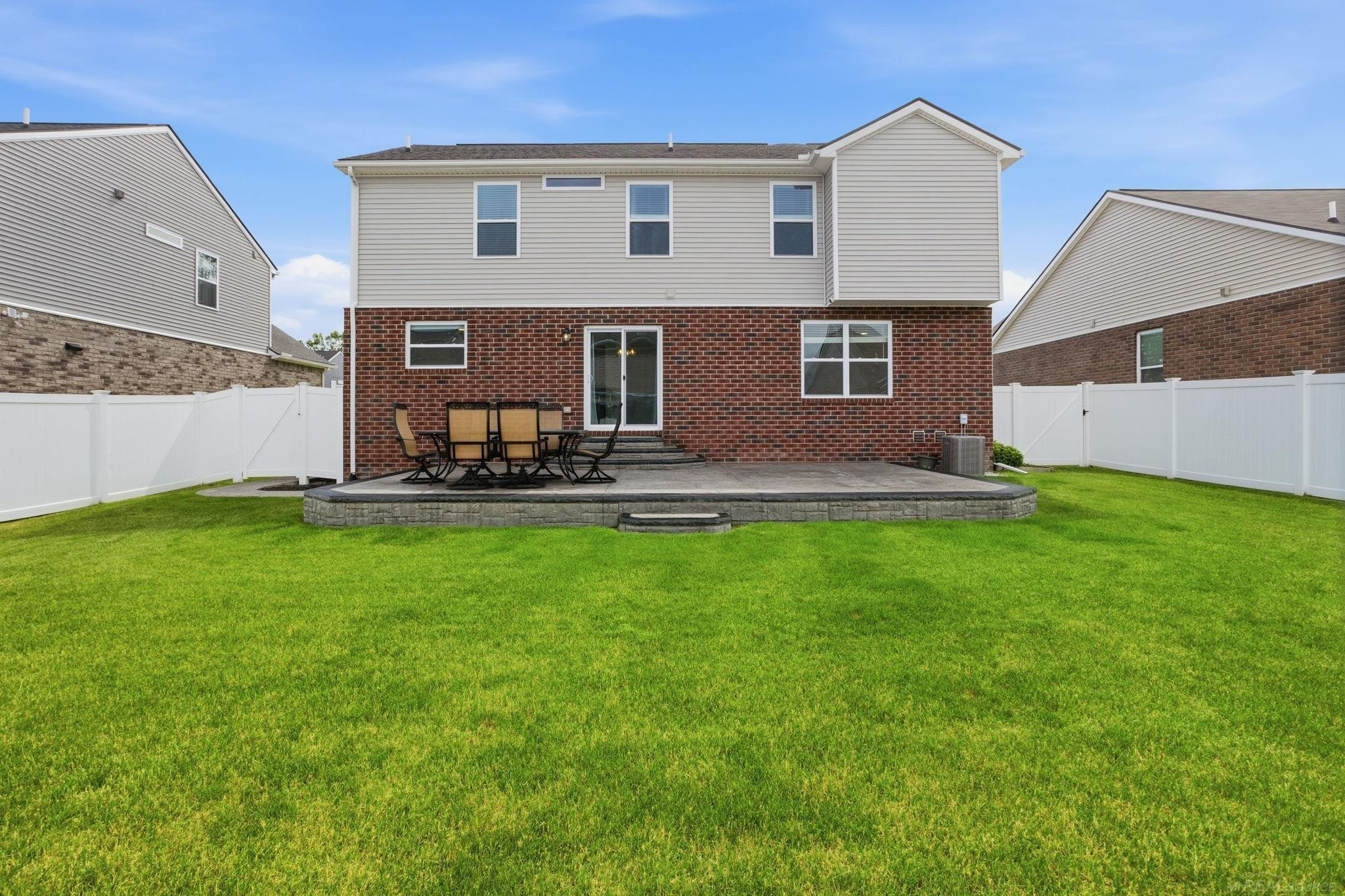 48643 Pioneer Avenue, MI 48042 — Photo 26