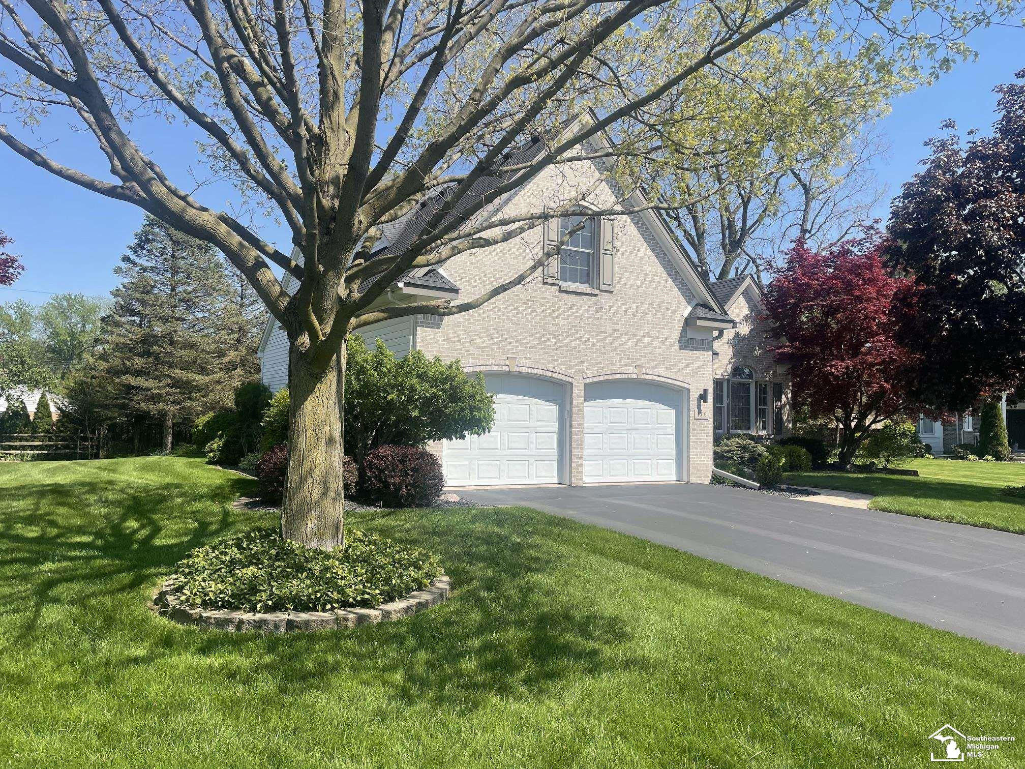 7316 Hidden Valley Drive, Lambertville, MI 48144 — Photo 4