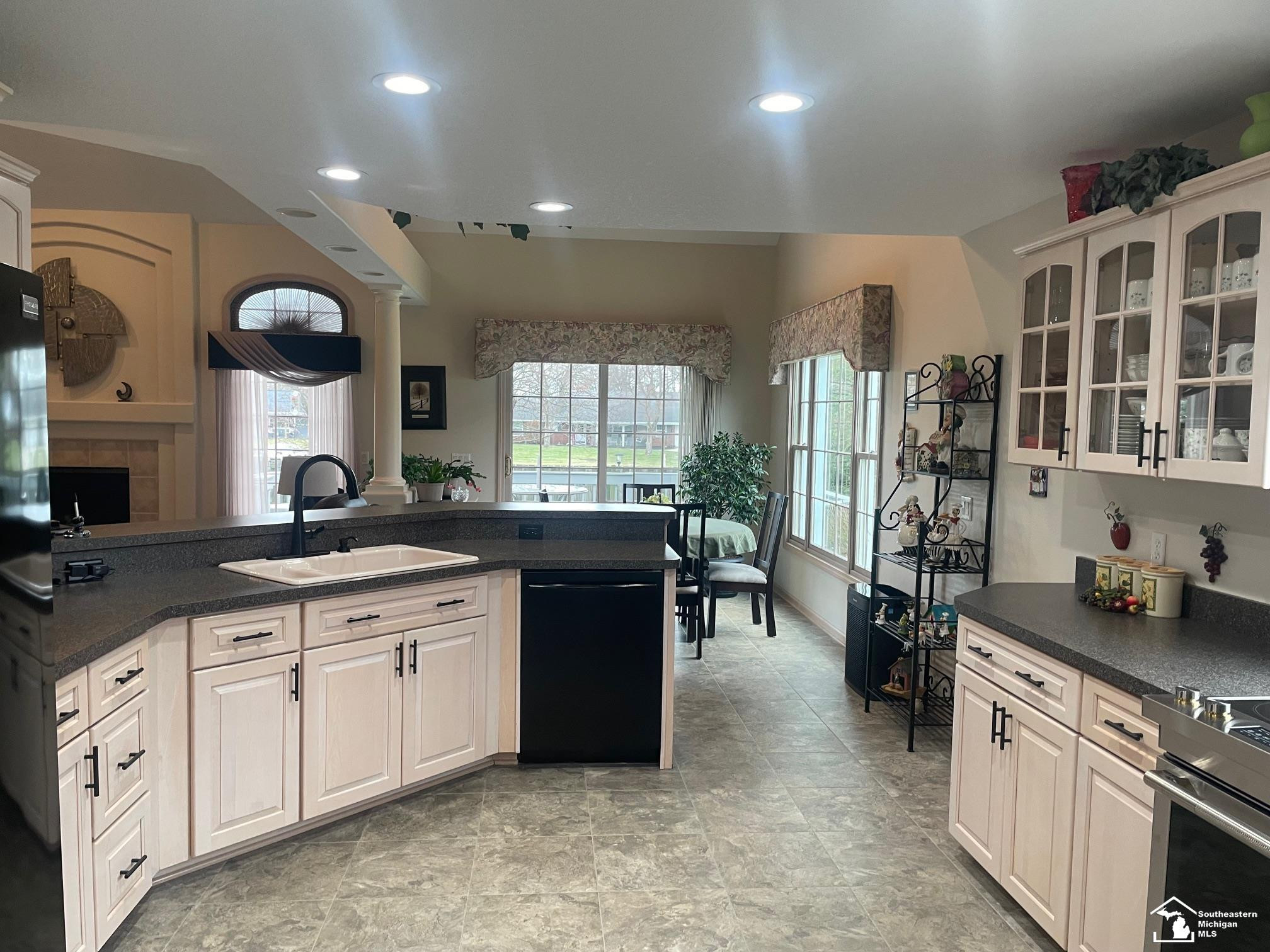 7316 Hidden Valley Drive, Lambertville, MI 48144 — Photo 26