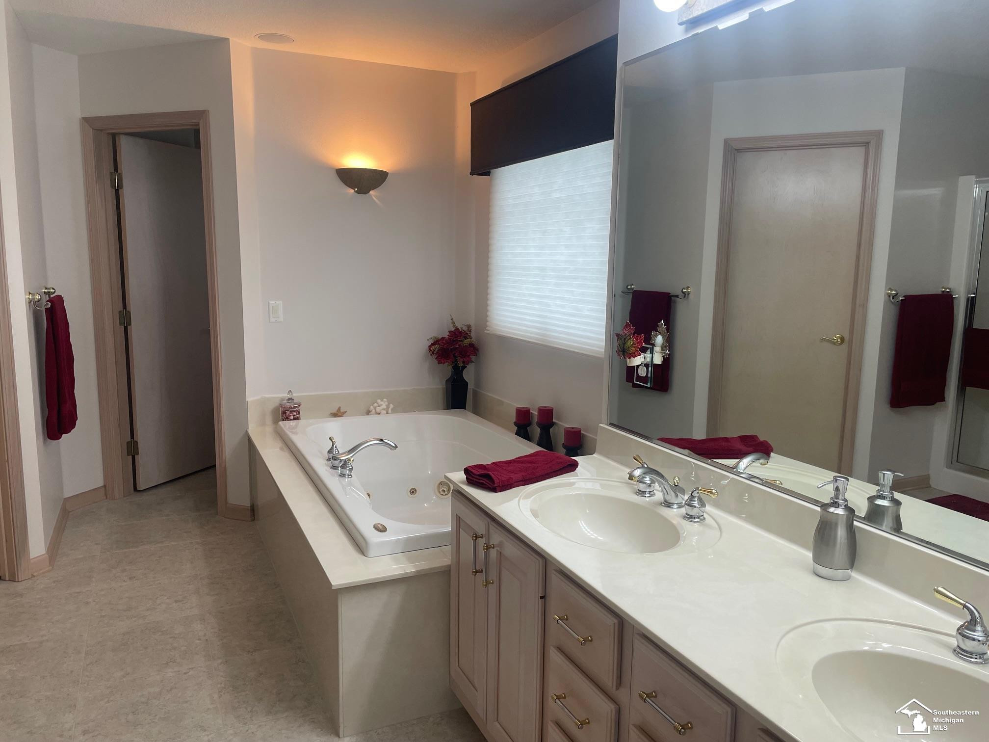 7316 Hidden Valley Drive, Lambertville, MI 48144 — Photo 35