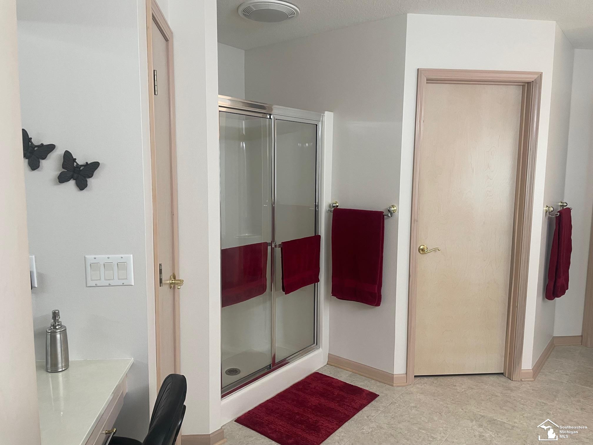 7316 Hidden Valley Drive, Lambertville, MI 48144 — Photo 37