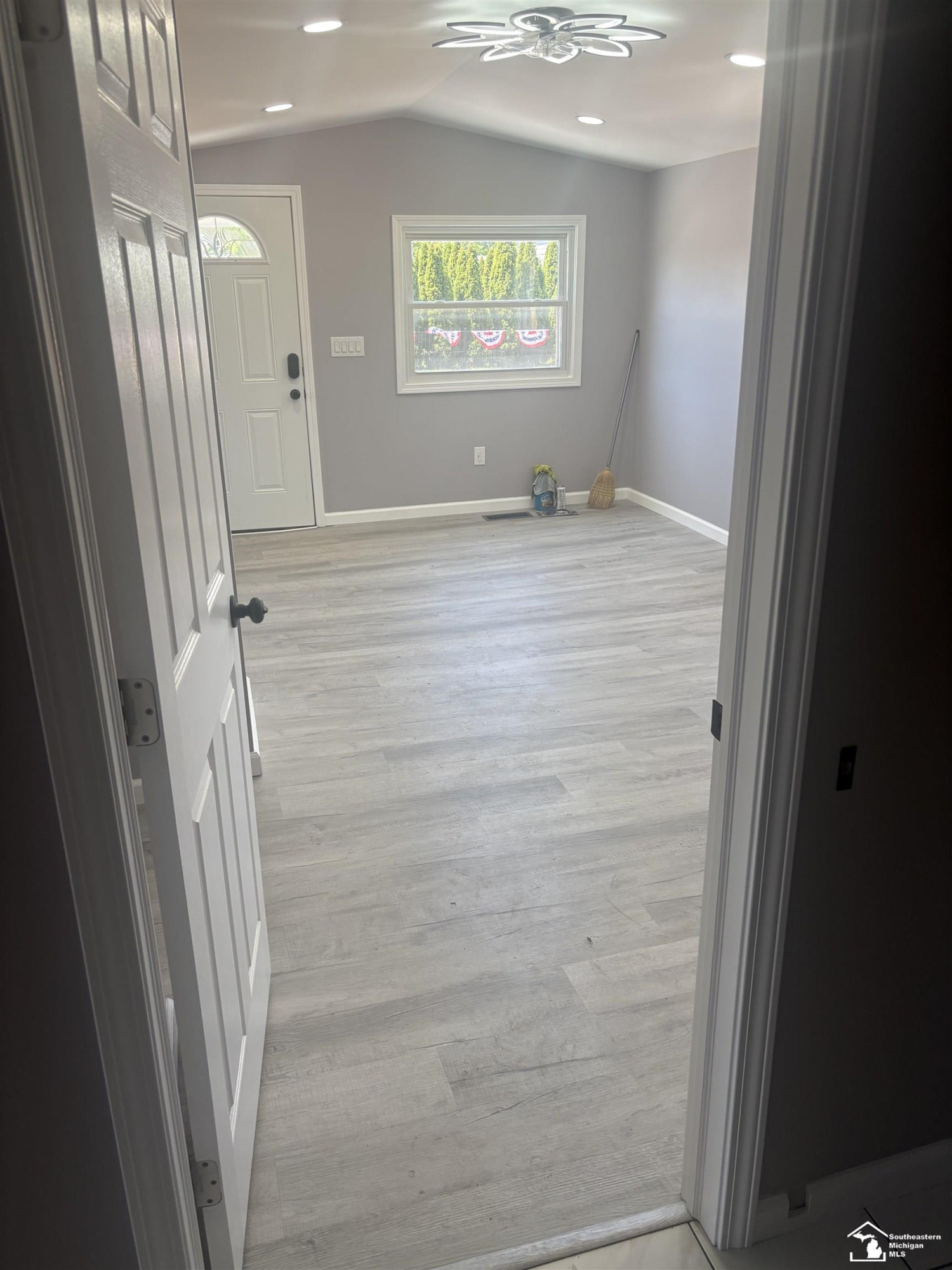 604 W 10th Street, Monroe, MI 48161 — Photo 6
