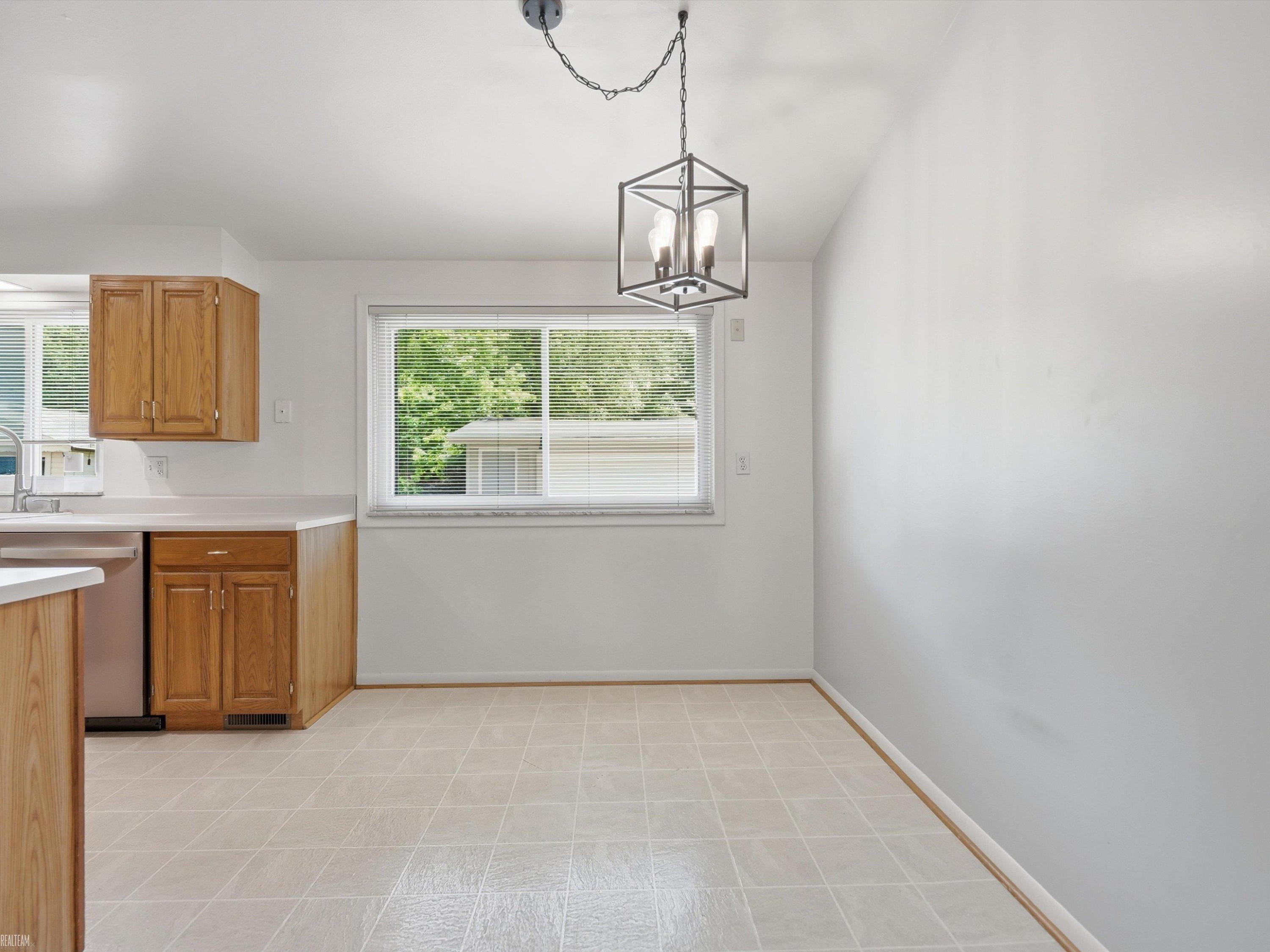 429 W Bloomfield Avenue, Royal Oak, MI 48073 — Photo 7