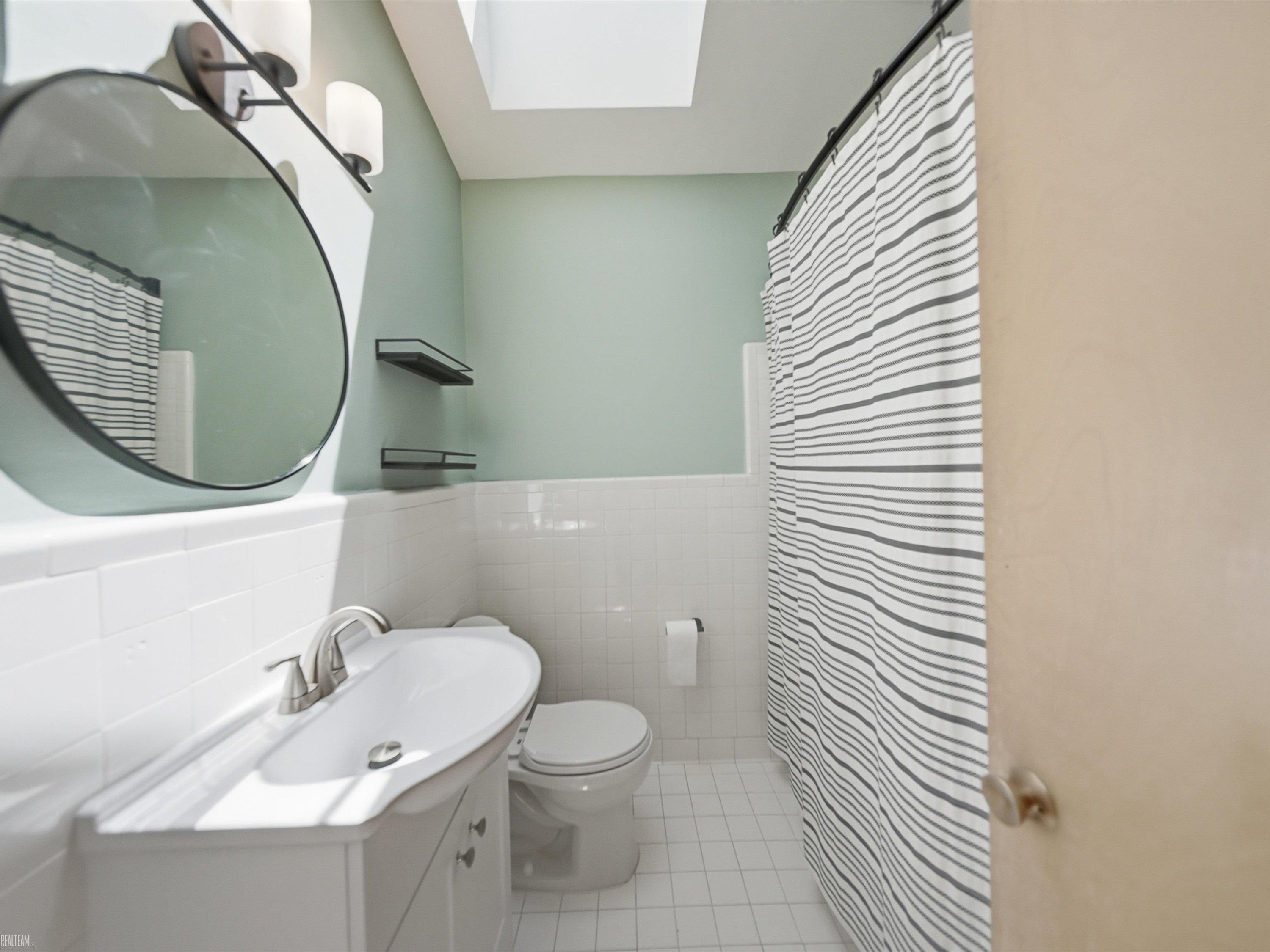 429 W Bloomfield Avenue, Royal Oak, MI 48073 — Photo 14