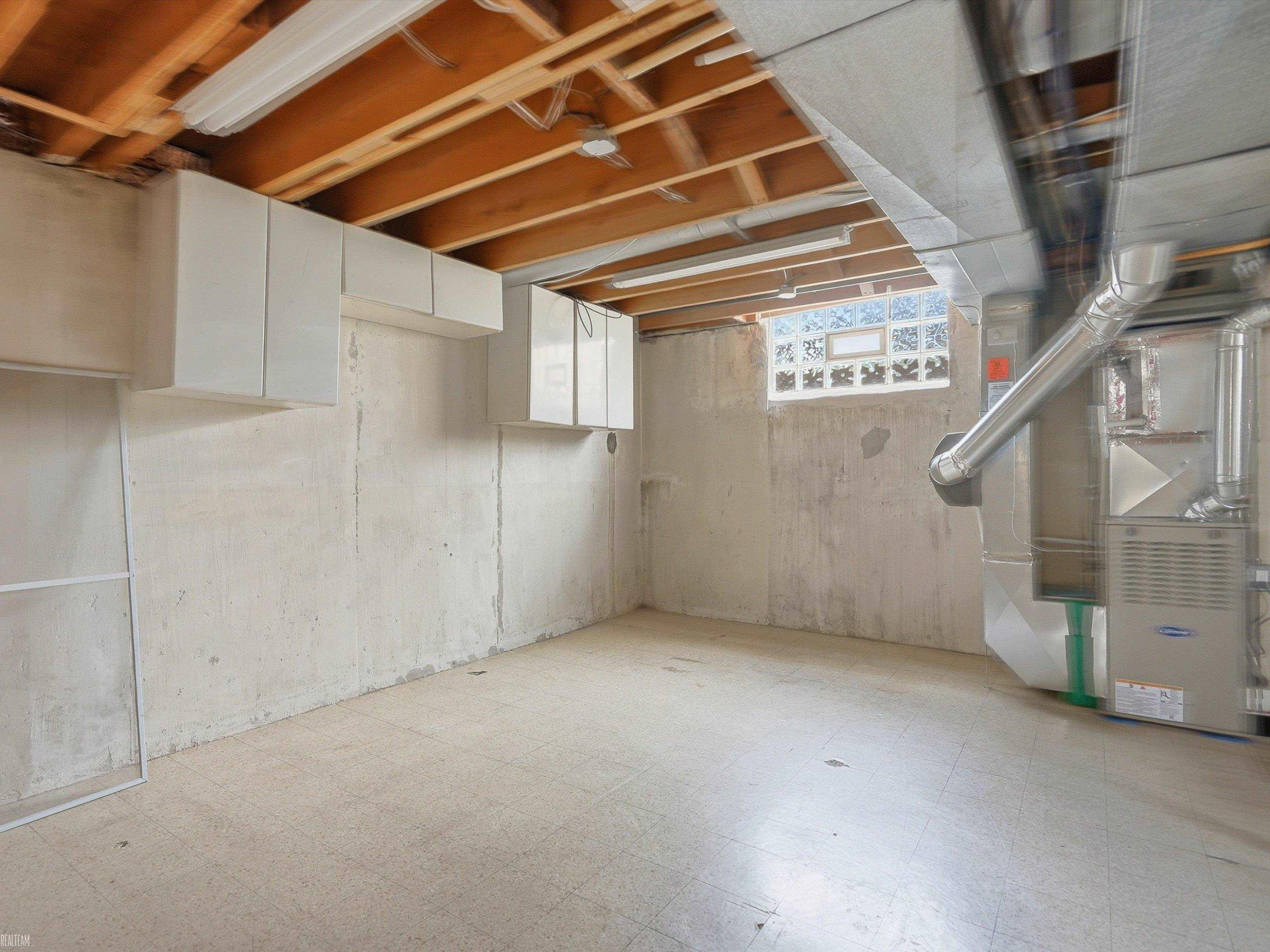 429 W Bloomfield Avenue, Royal Oak, MI 48073 — Photo 24