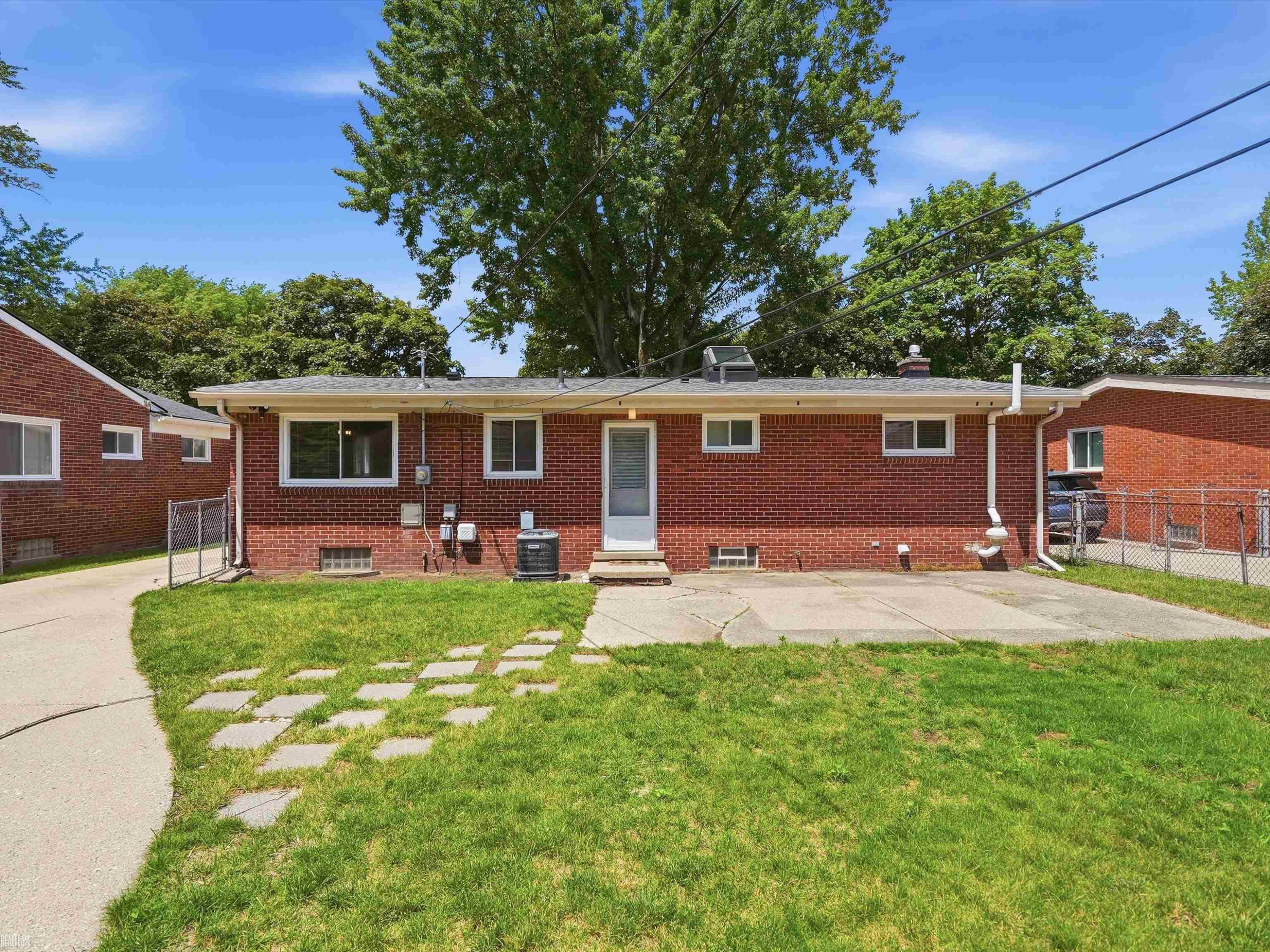 429 W Bloomfield Avenue, Royal Oak, MI 48073 — Photo 29
